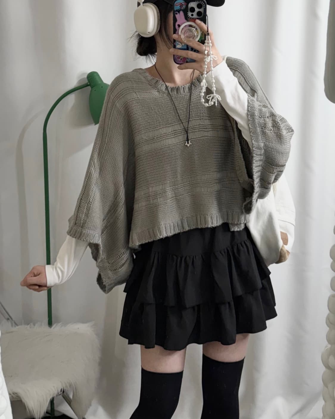 그레이 스트라이프 오버핏 니트 상품이미지3