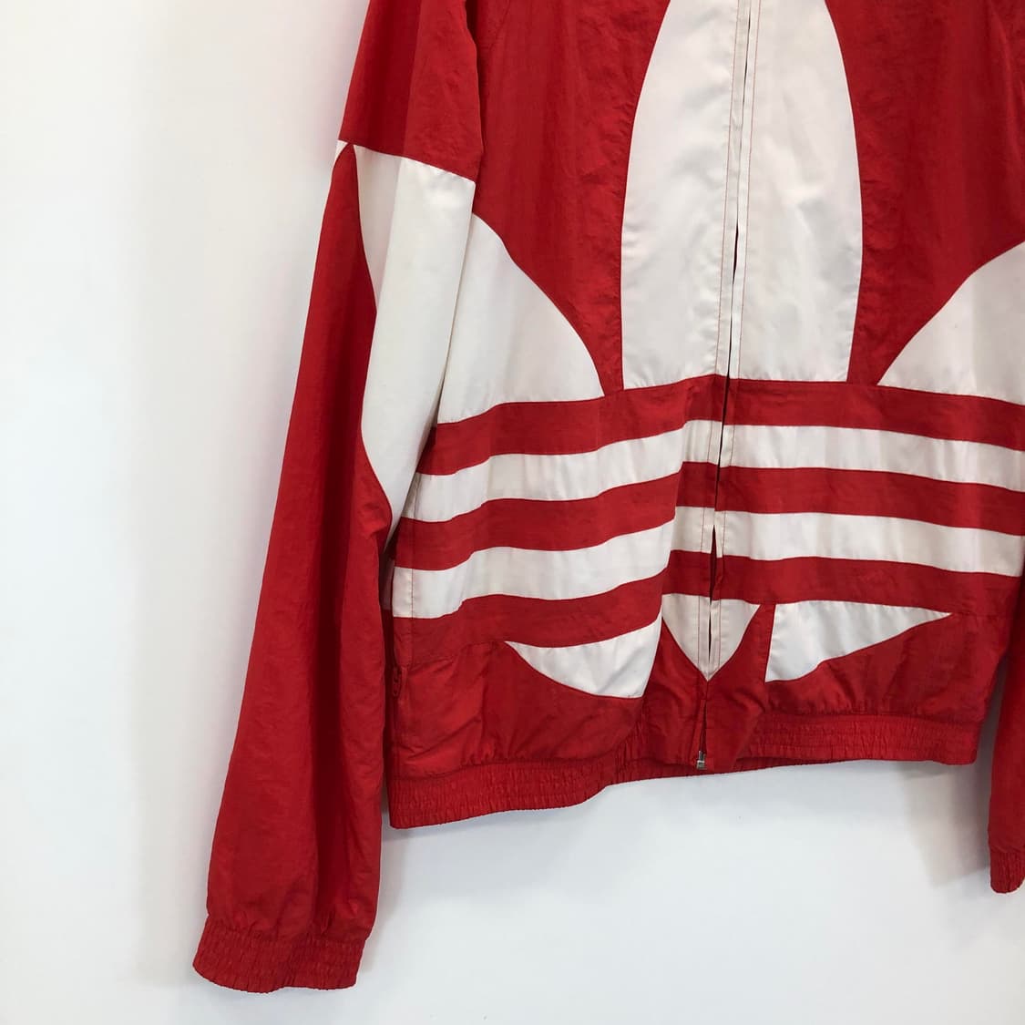 아디다스 빅트레포일 바람막이 L 상품이미지2