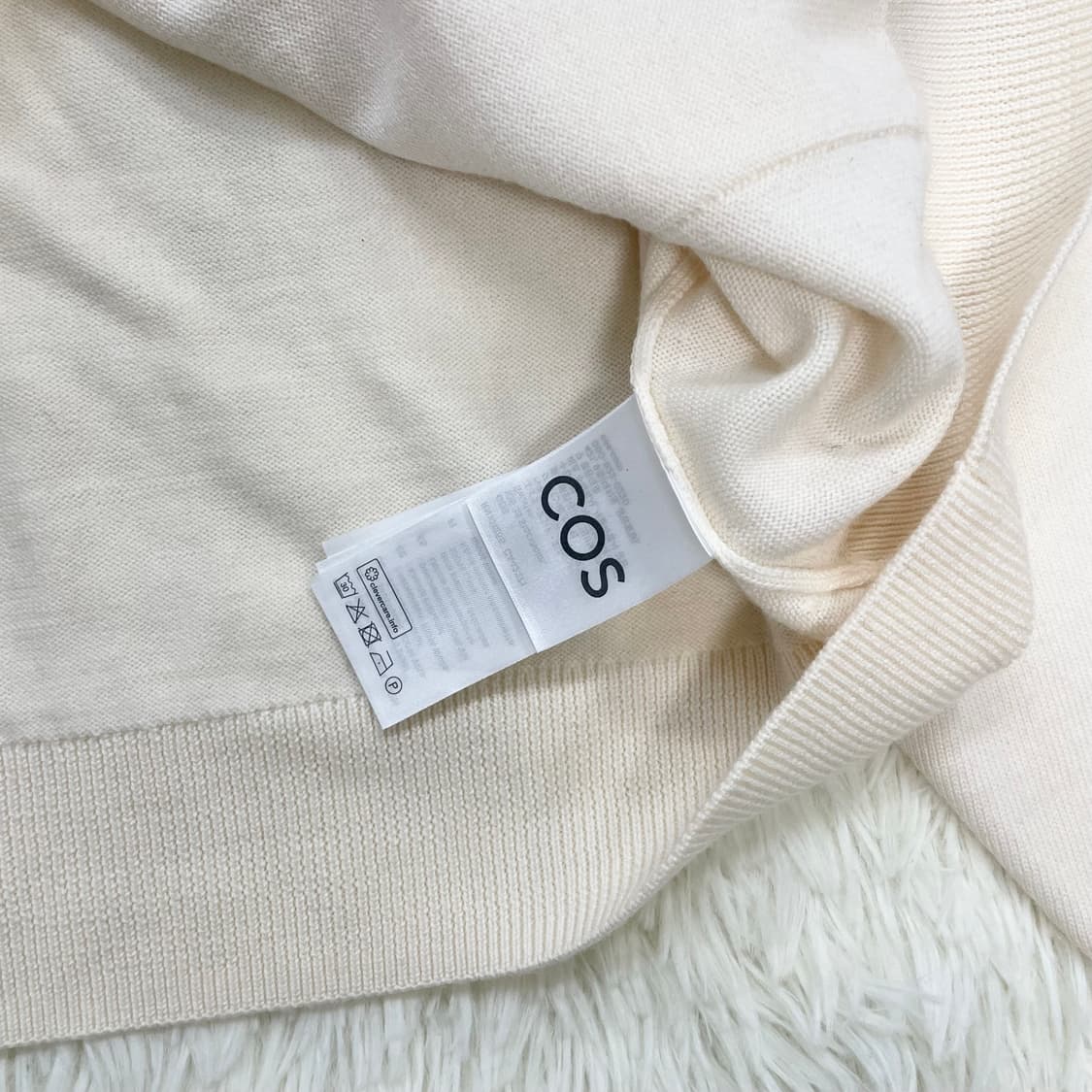 코스 Cos 메리노 울 라운드 가디건 아이보리 상품이미지5