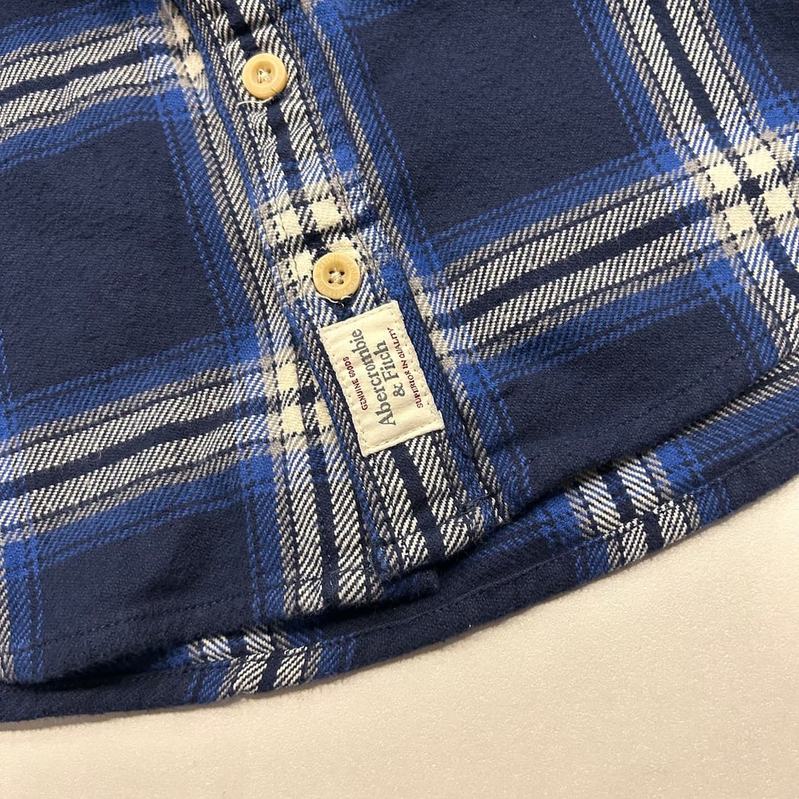 [L] 아베크롬비 네이비 체크 셔츠 새상품 상품이미지5