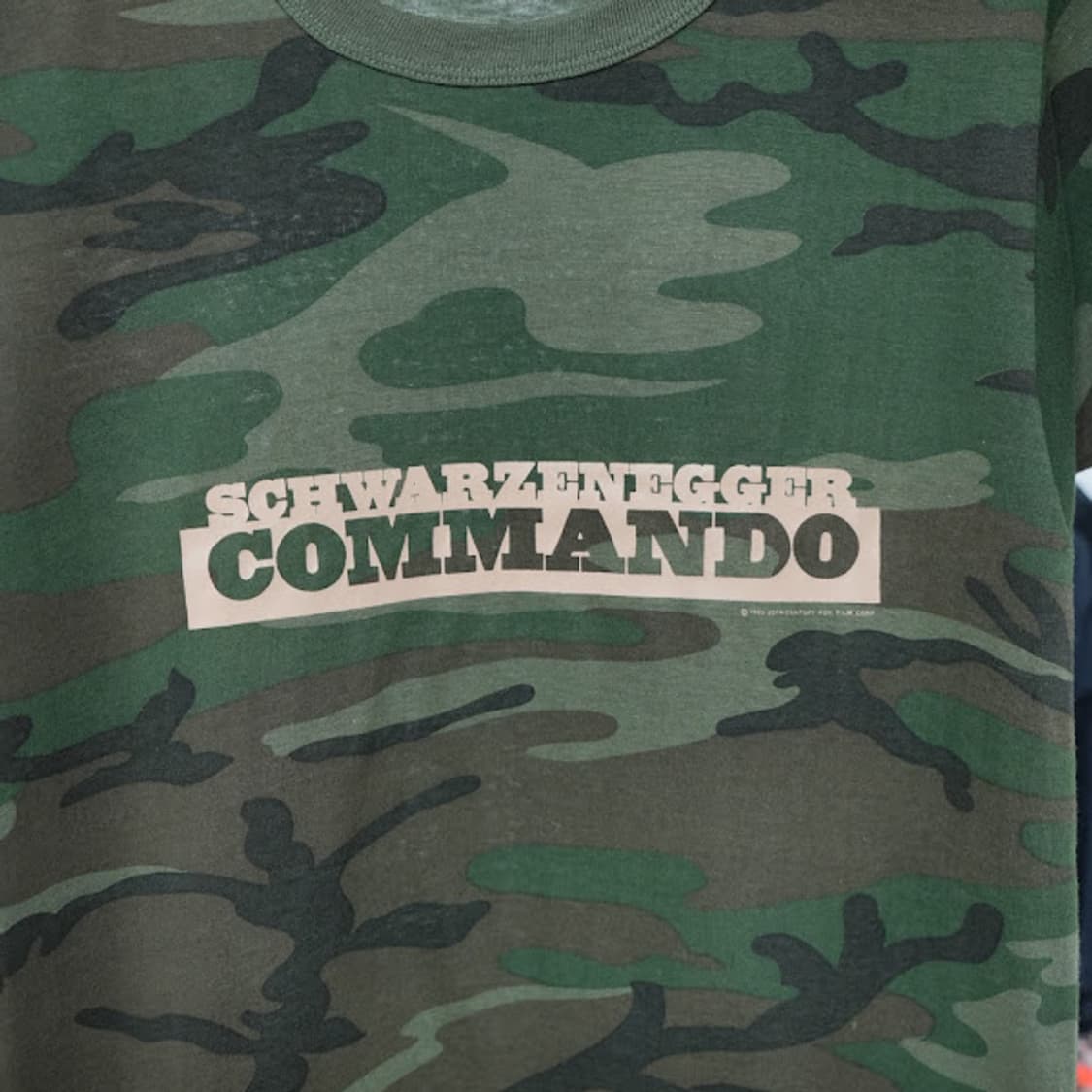 1985년 빈티지 싱글 스티치 영화 Commando 프로모 티셔츠 상품이미지3