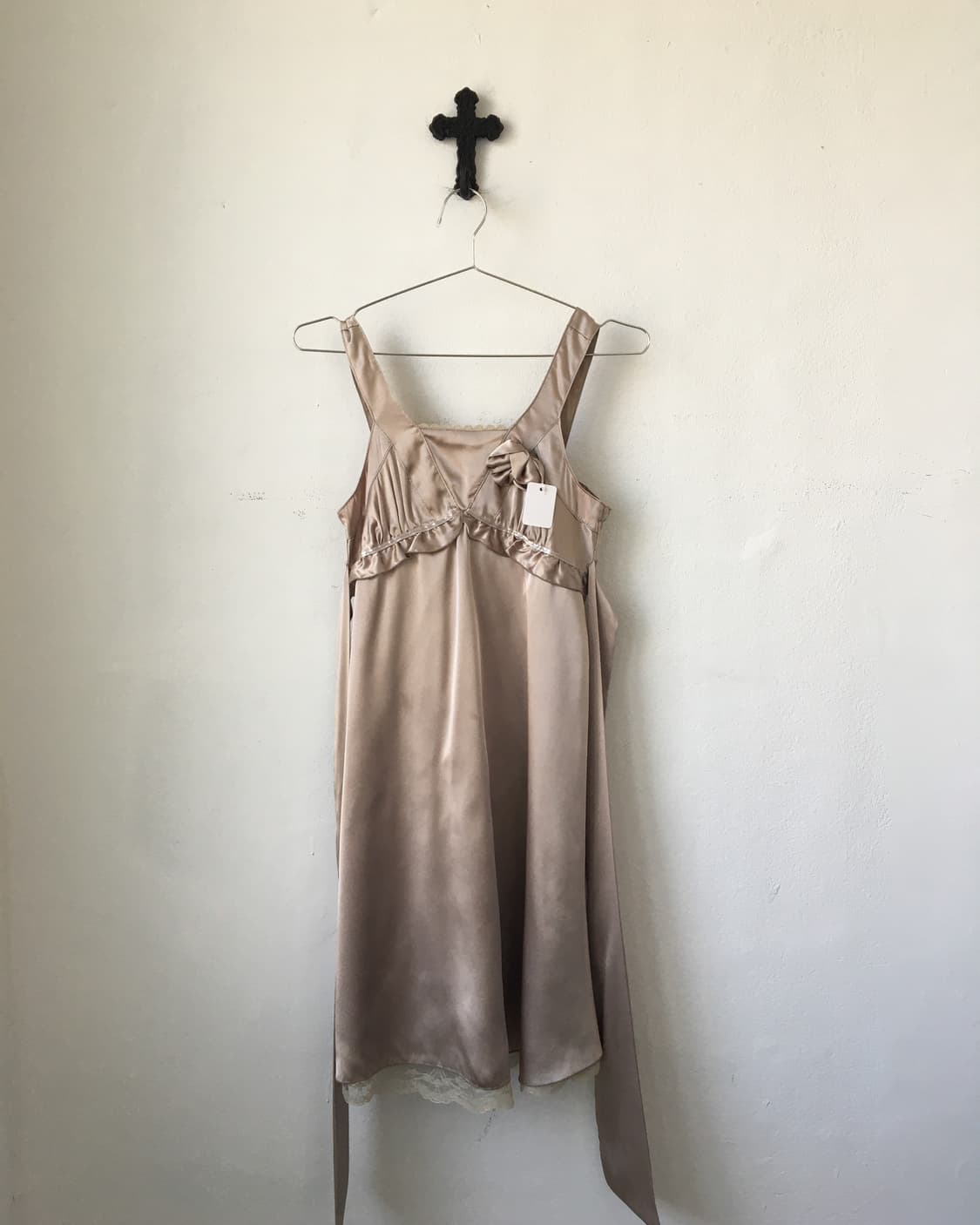 Corsage point glossy sleeveless onepiece 상품이미지2