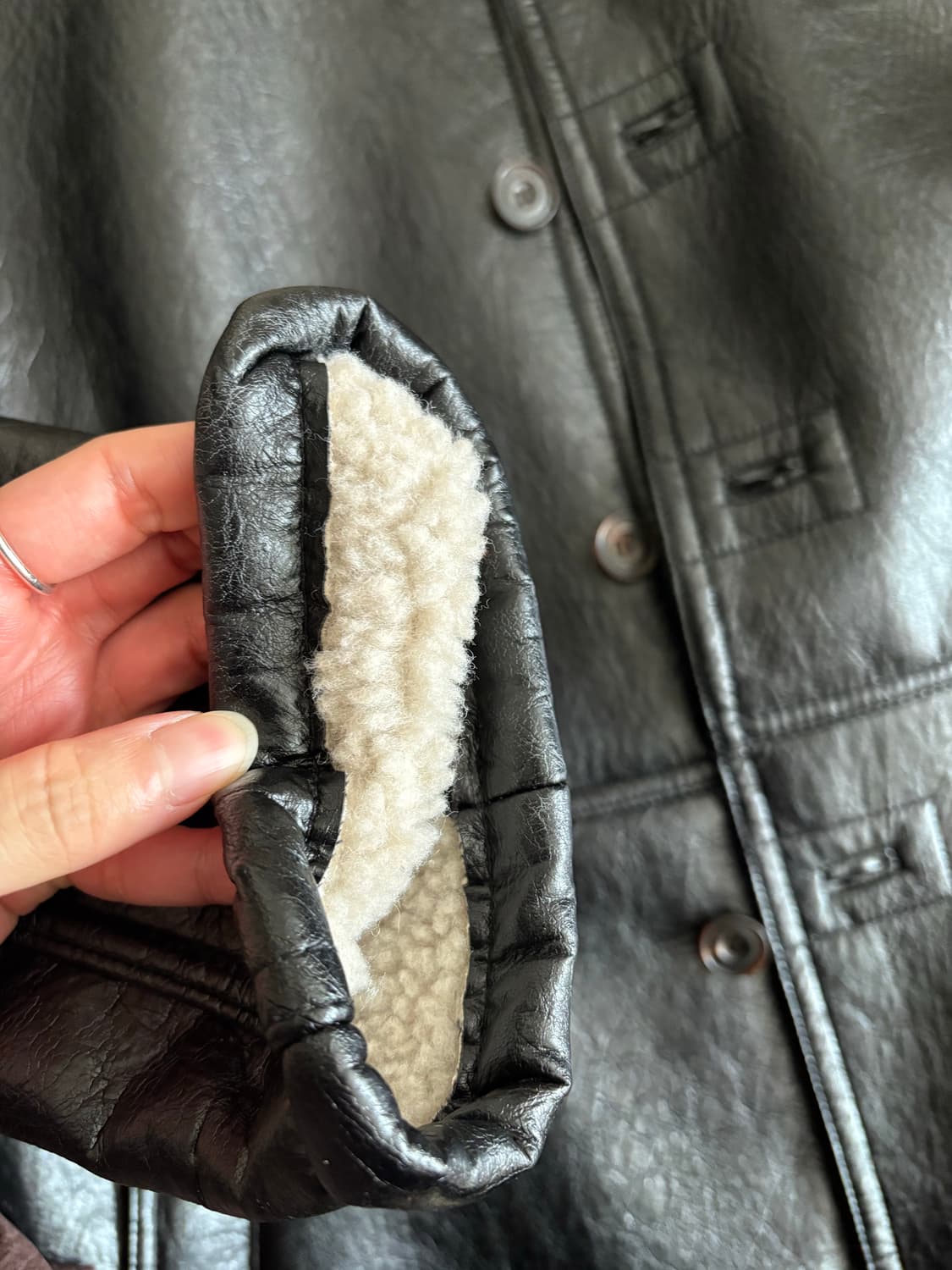 오버듀플레어 빈티지크랙 무스탕 상품이미지10