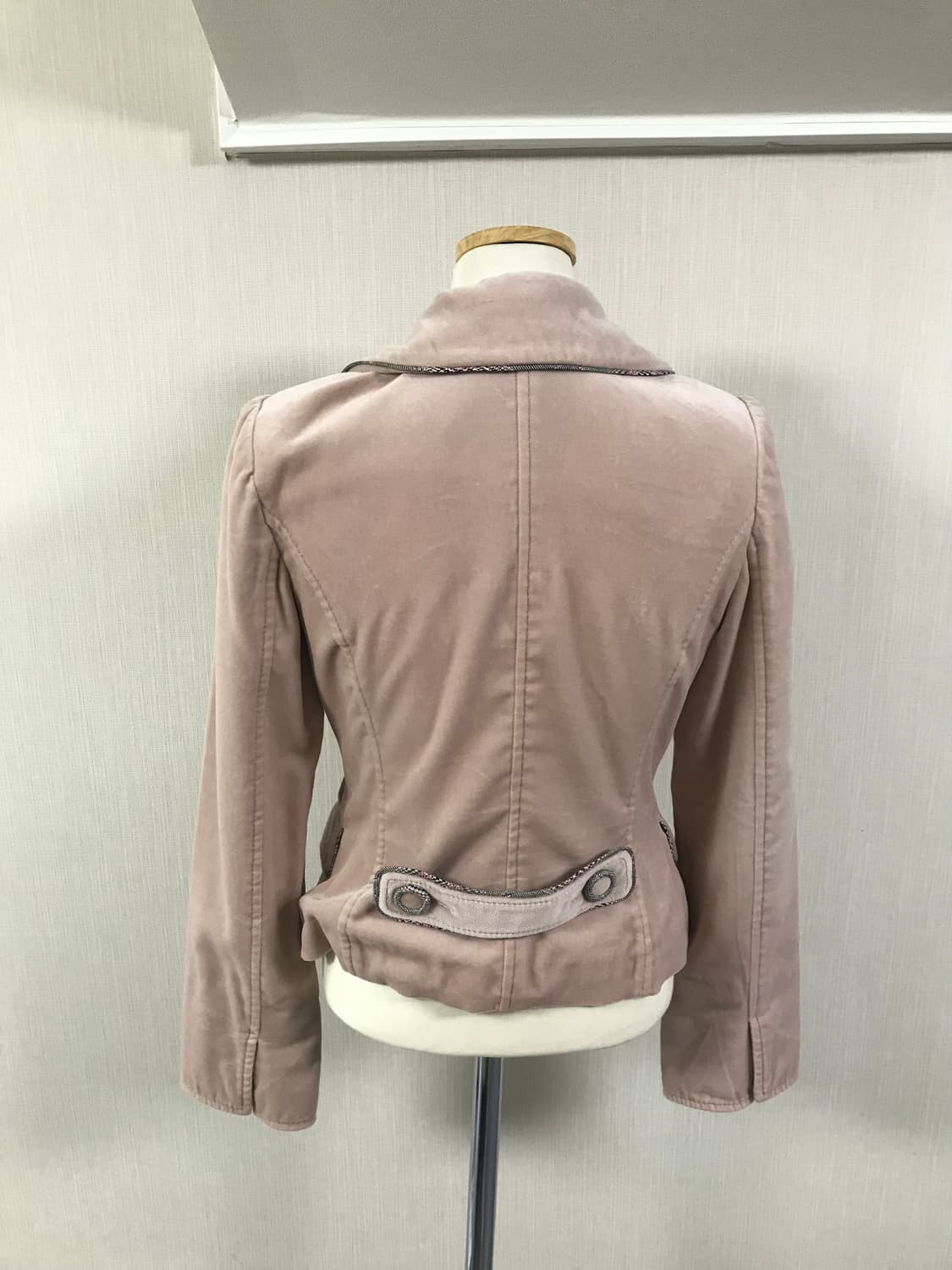 Velvet Trimmed Double-Breast Jacket 상품이미지4