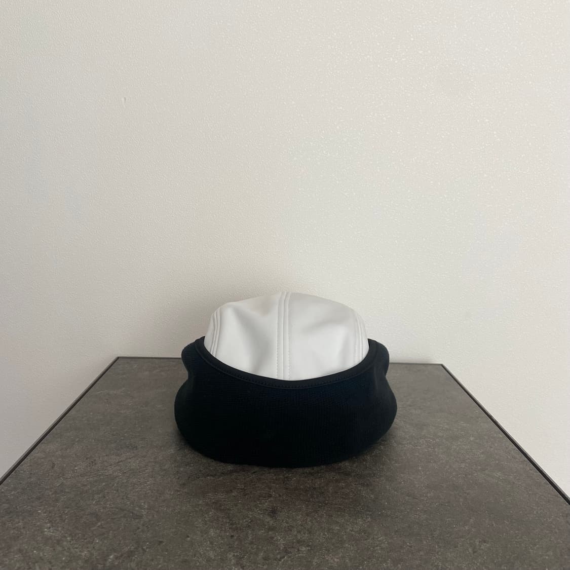 (OS) 슈프림 윈드스토퍼 이어플랩 박스로고 캠프캡 모자 화이트 상품이미지4