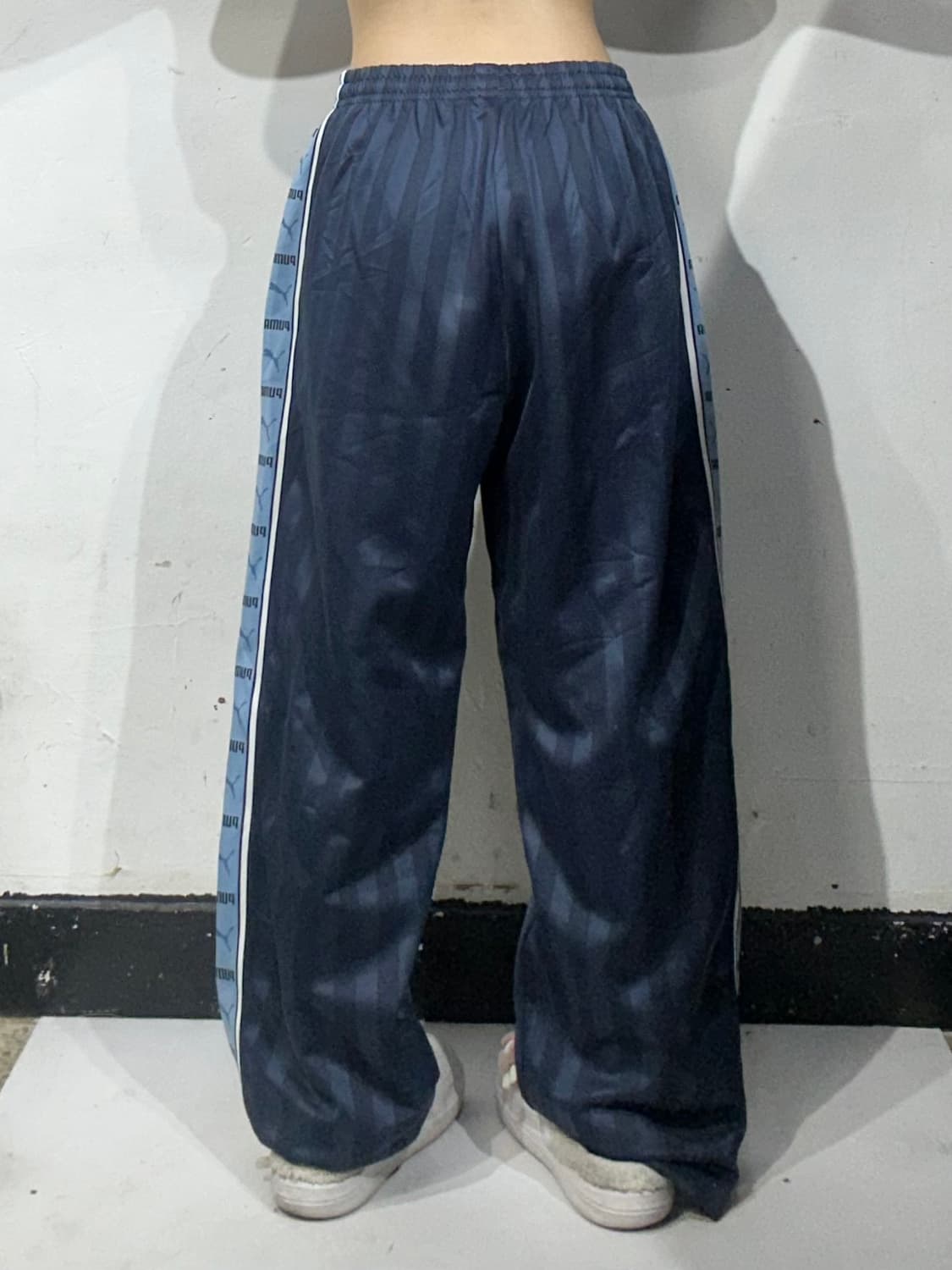푸마 네이비 와이드 스카이 블루 사이드 라인 추리닝 바지 상품이미지3
