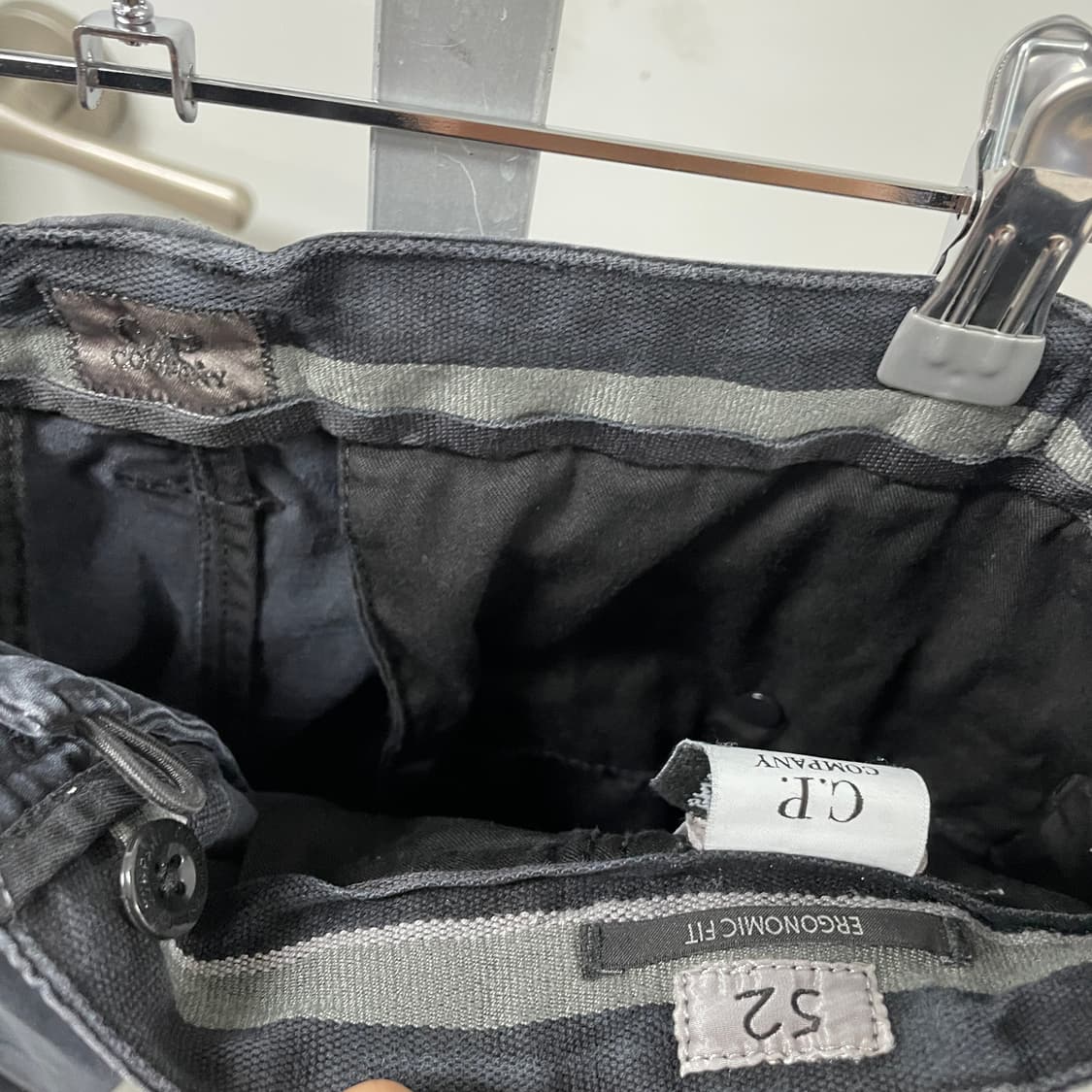 CP 컴퍼니 렌즈 카고 팬츠 블랙 52 상품이미지7