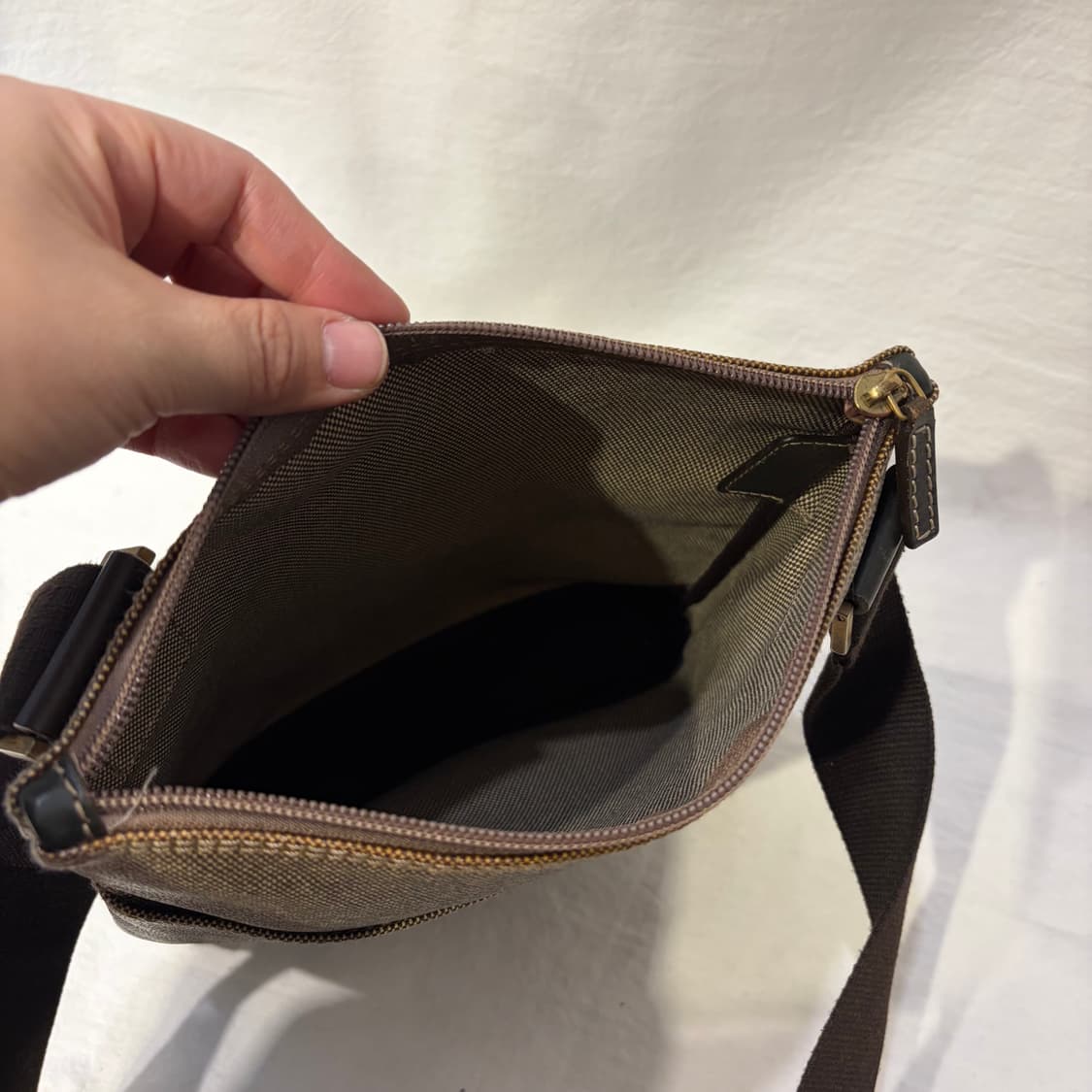 페라가모 자가드 크로스백 가방 상품이미지7