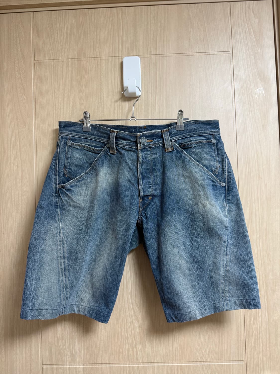 (L) levis engineered jean shorts 상품이미지2