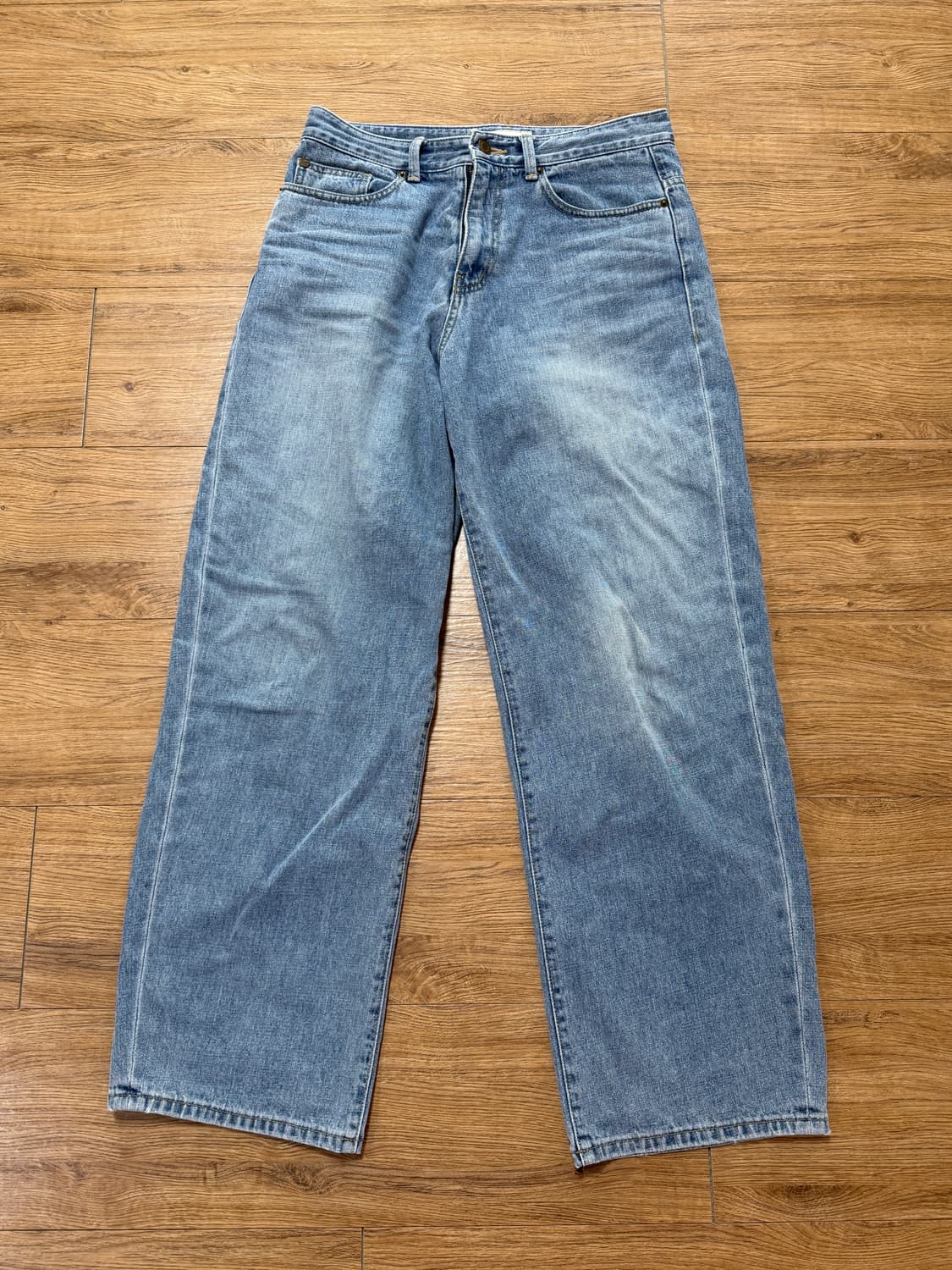 비이커 오리지널 세미오버핏 연청 데님 상품이미지1