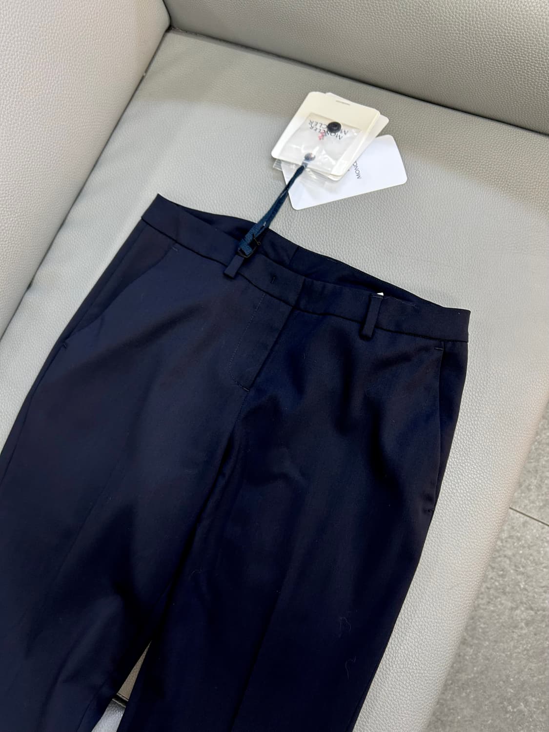 몽클레어 여성 와펜 울 슬랙스 팬츠(62/38)새상품 상품이미지3