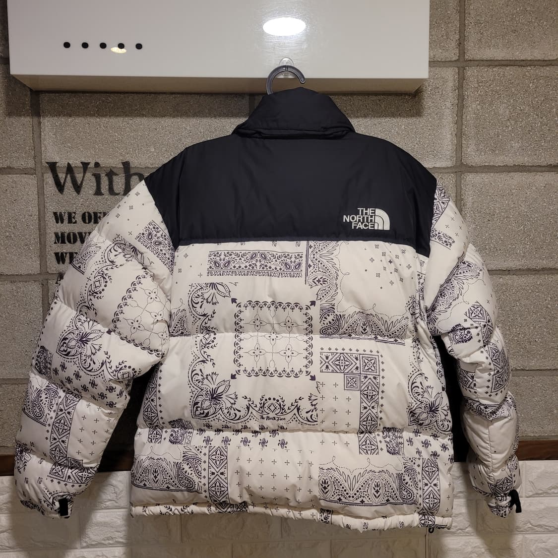 노스페이스 1996 눕시 오프화이트 105 상품이미지2