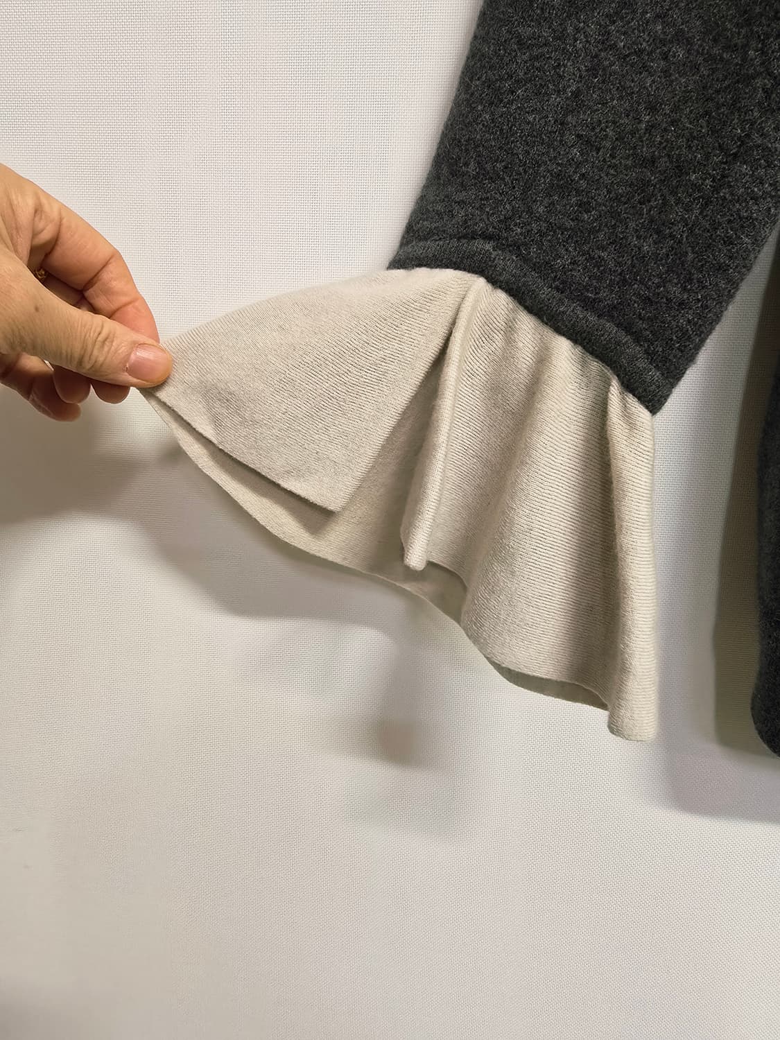 MINE 회색 소매플레어 니트 양모앙고라혼방 상품이미지5