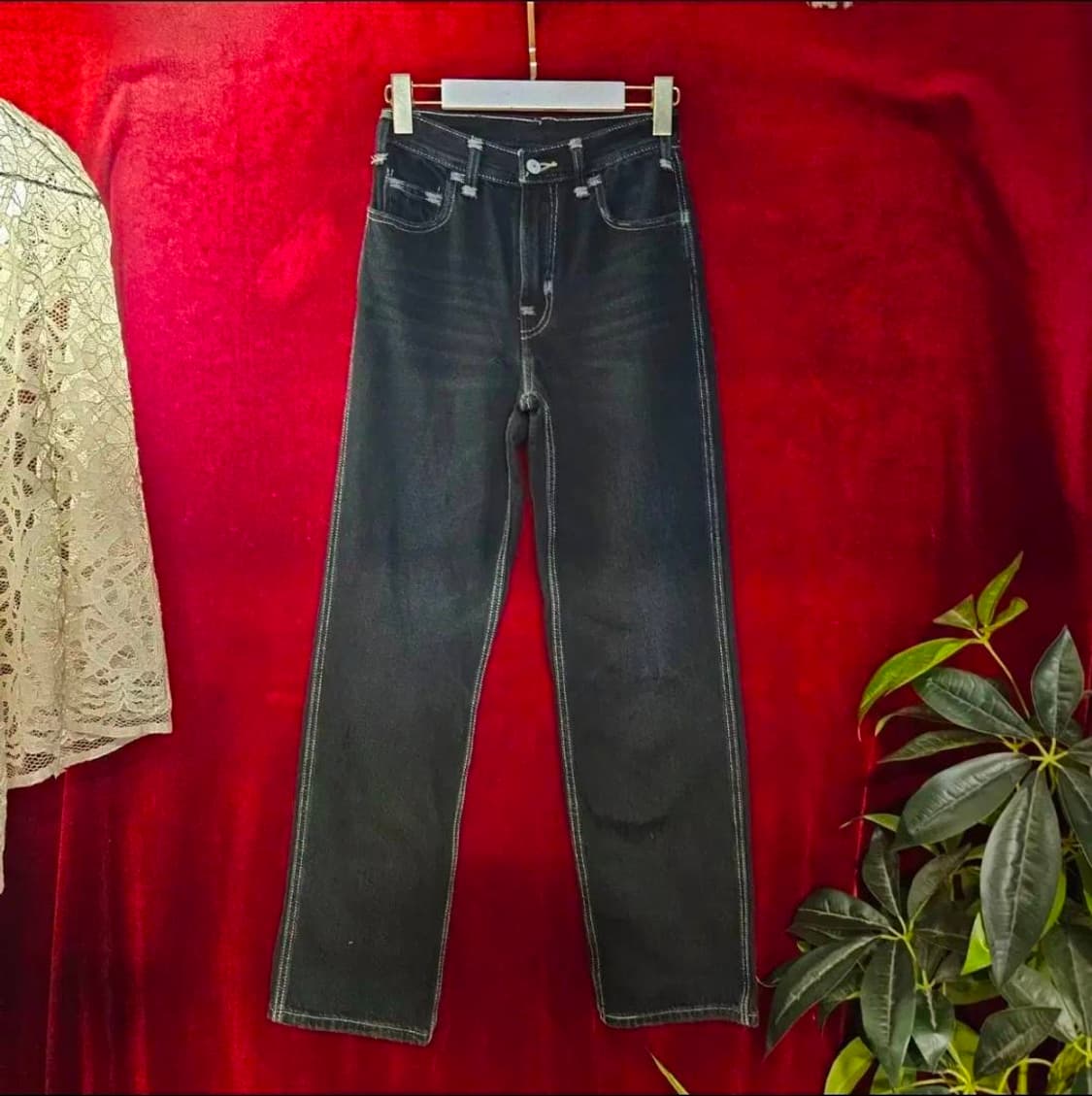 리바이스(Levis) 레드탭 슬림 일자 블랙 생지 데님 팬츠 상품이미지2