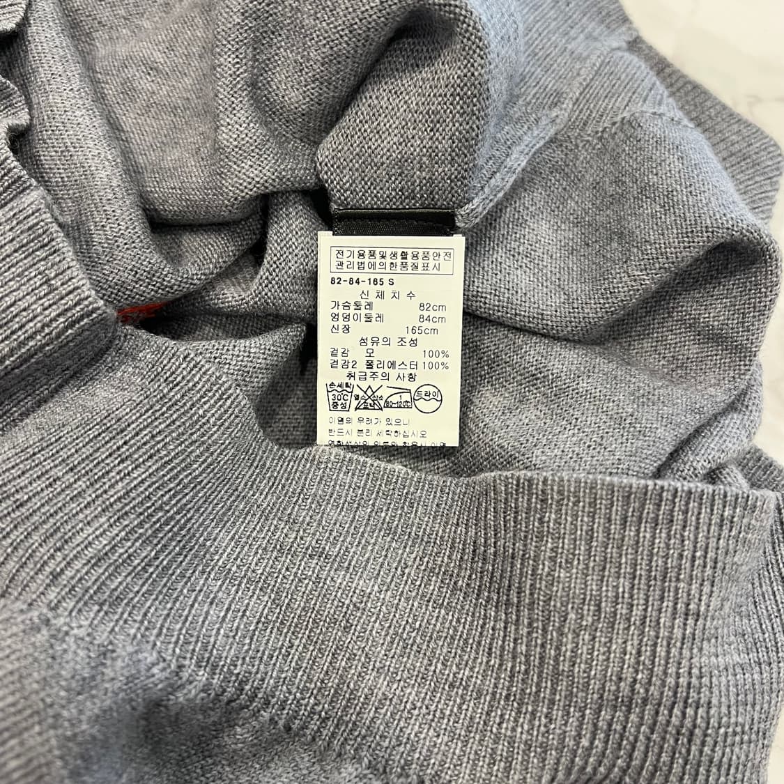 MARKUS LUPFER 마커스루퍼 스팽글 입술 니트 상품이미지9