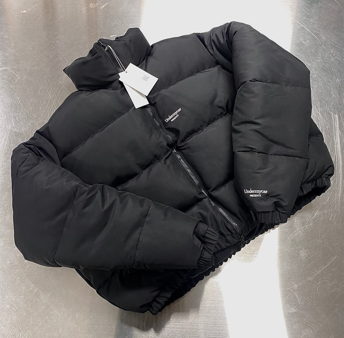 1) 언더마이카 무.15 안티 Fxxking 로고 플레이 크롭 패딩 상품이미지1