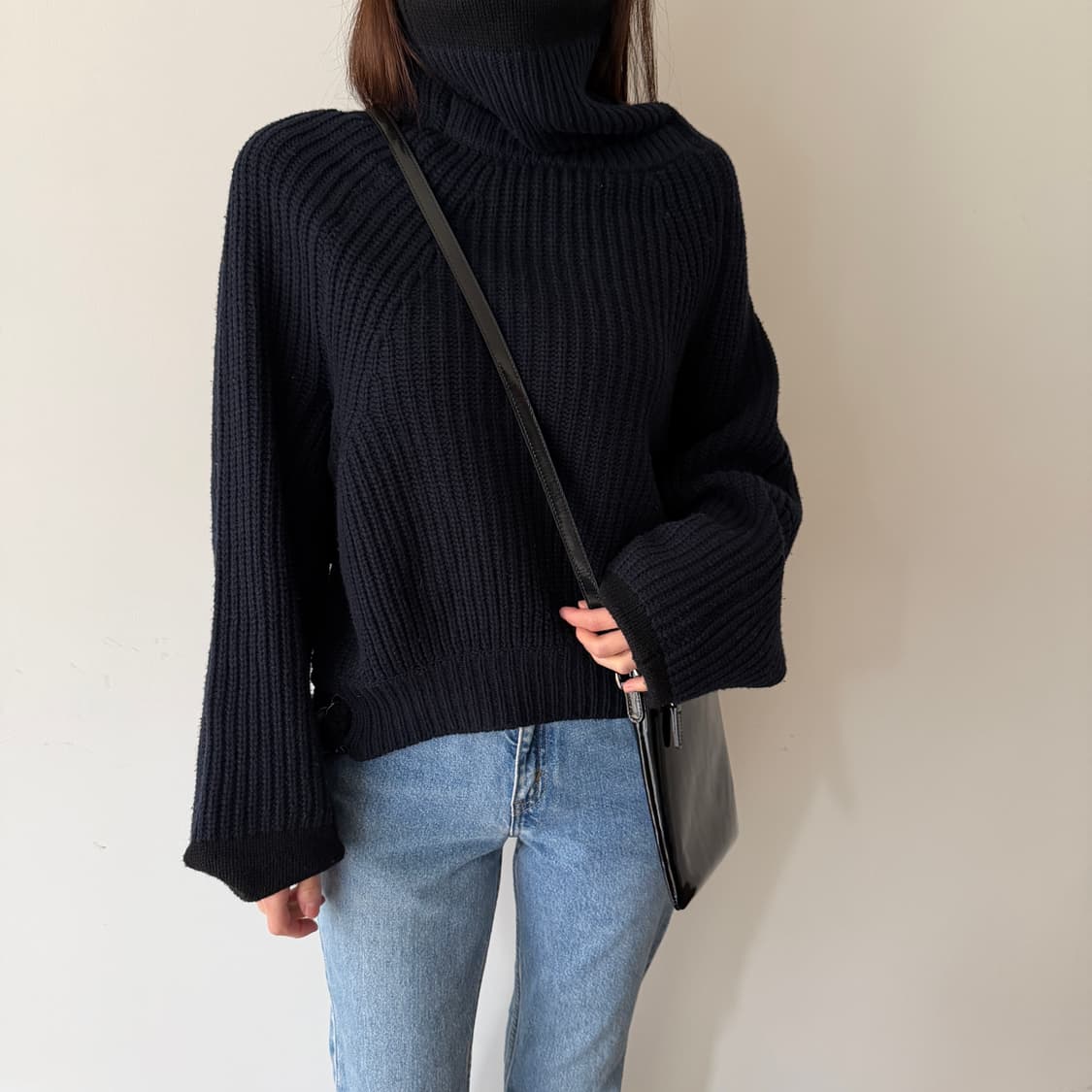 토가 풀라 오버사이징 니트 OS 상품이미지2