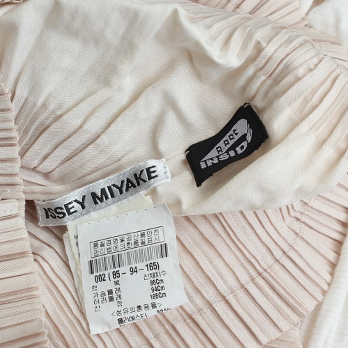 이세이미야케 투톤 베이지 단추 나시 상의 (2) 상품이미지3