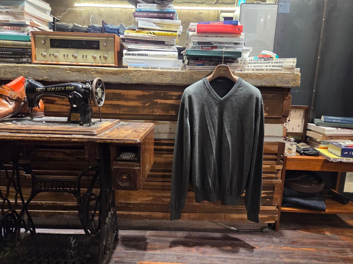 이탈리아 니트브랜드 마리오 메리노울니트 상품이미지1