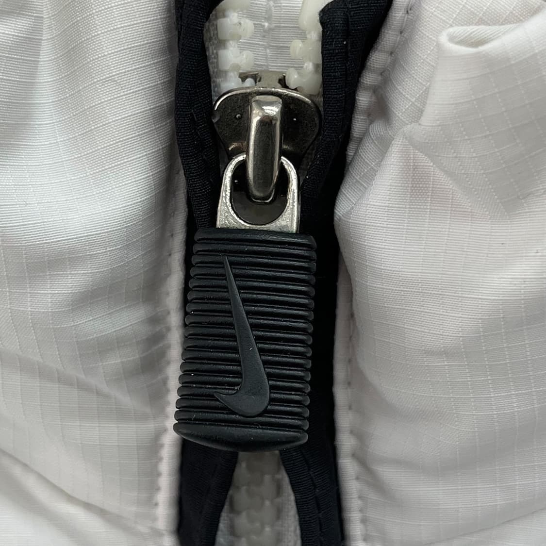 나이키 스우시 뉴챔프 화이트 립스탑 패딩 점퍼 상품이미지7