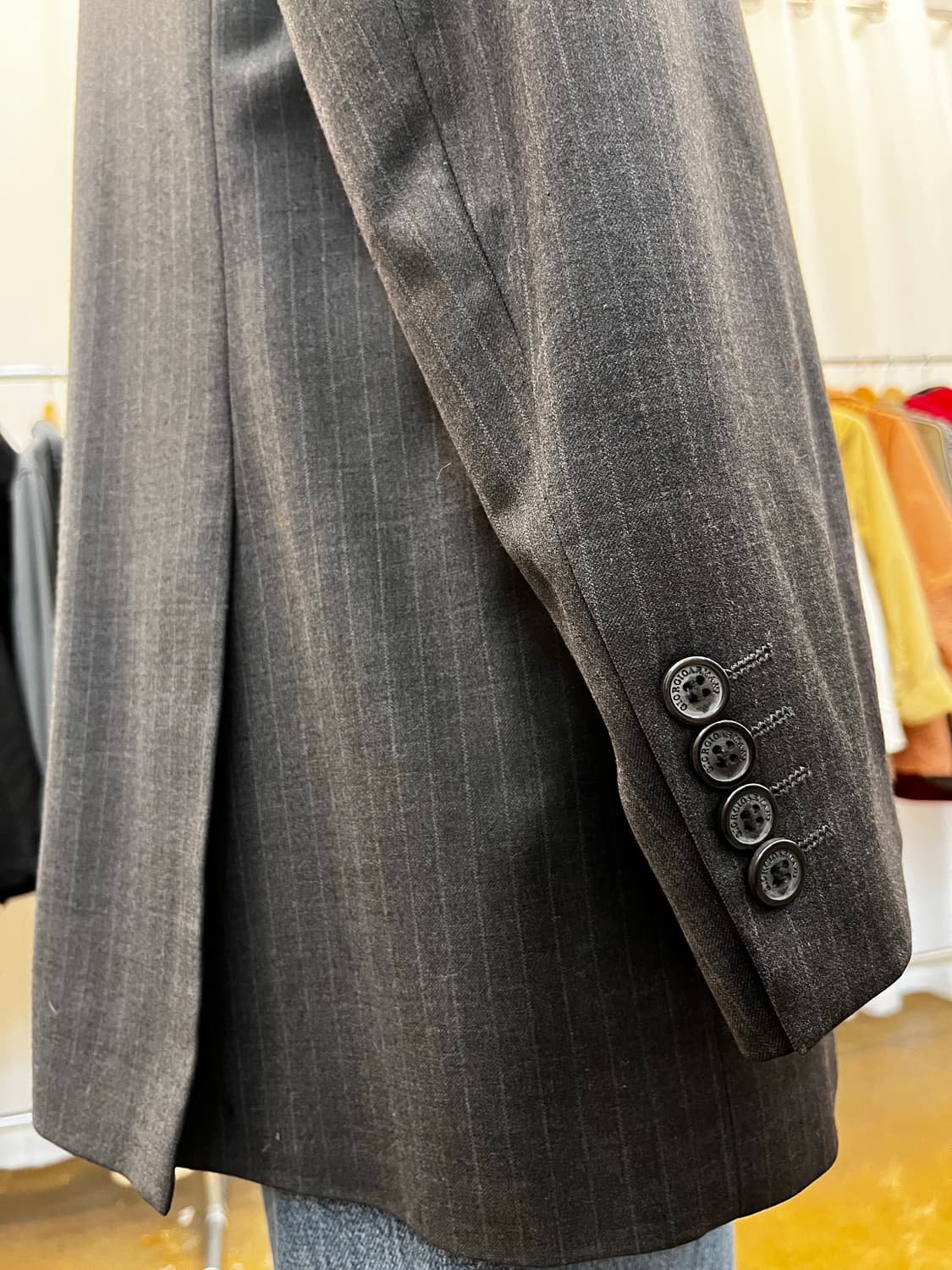 조르지오 아르마니 스트라이프 테일러드 자켓 블랙 상품이미지8