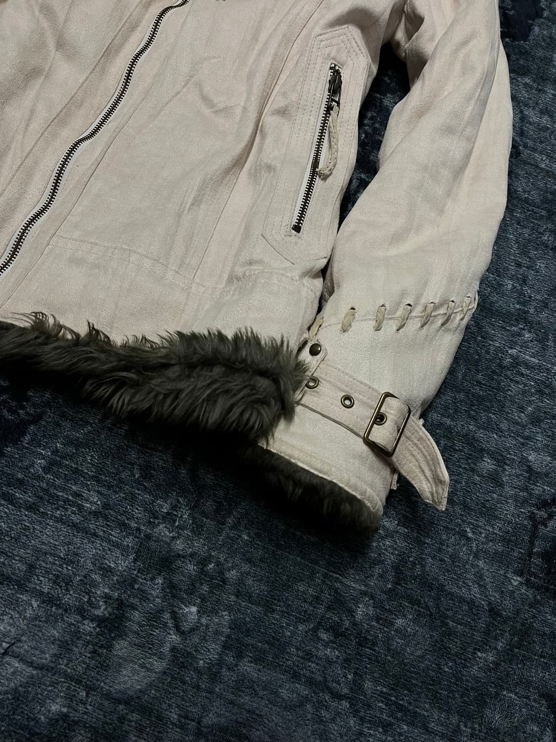 Chil deric fake suede lace up fur jacket 상품이미지5