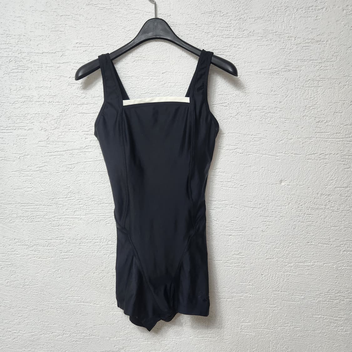 아레나 여성 반신수영복 블랙 85 상품이미지2