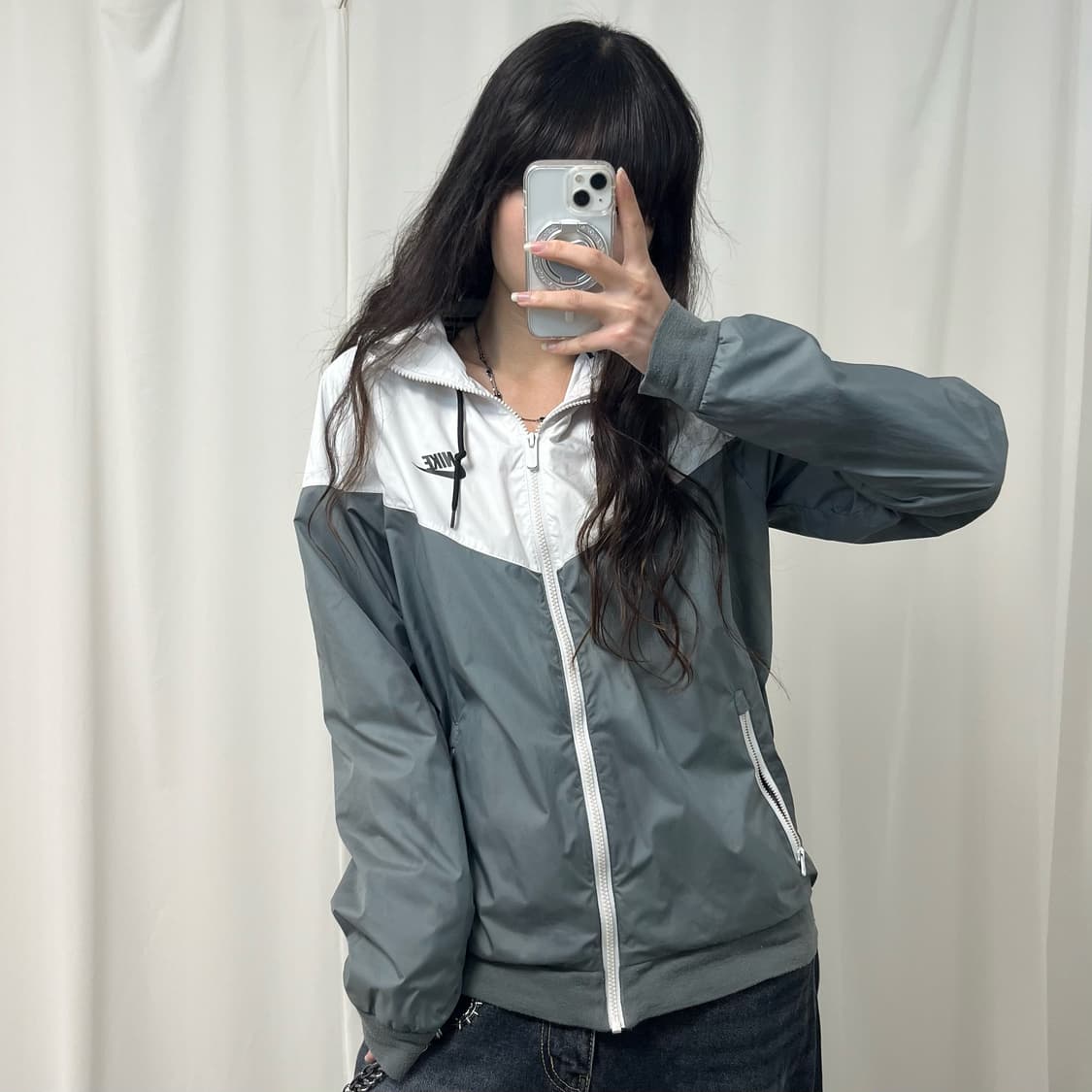 Nike windrunner white windbreaker 상품이미지1
