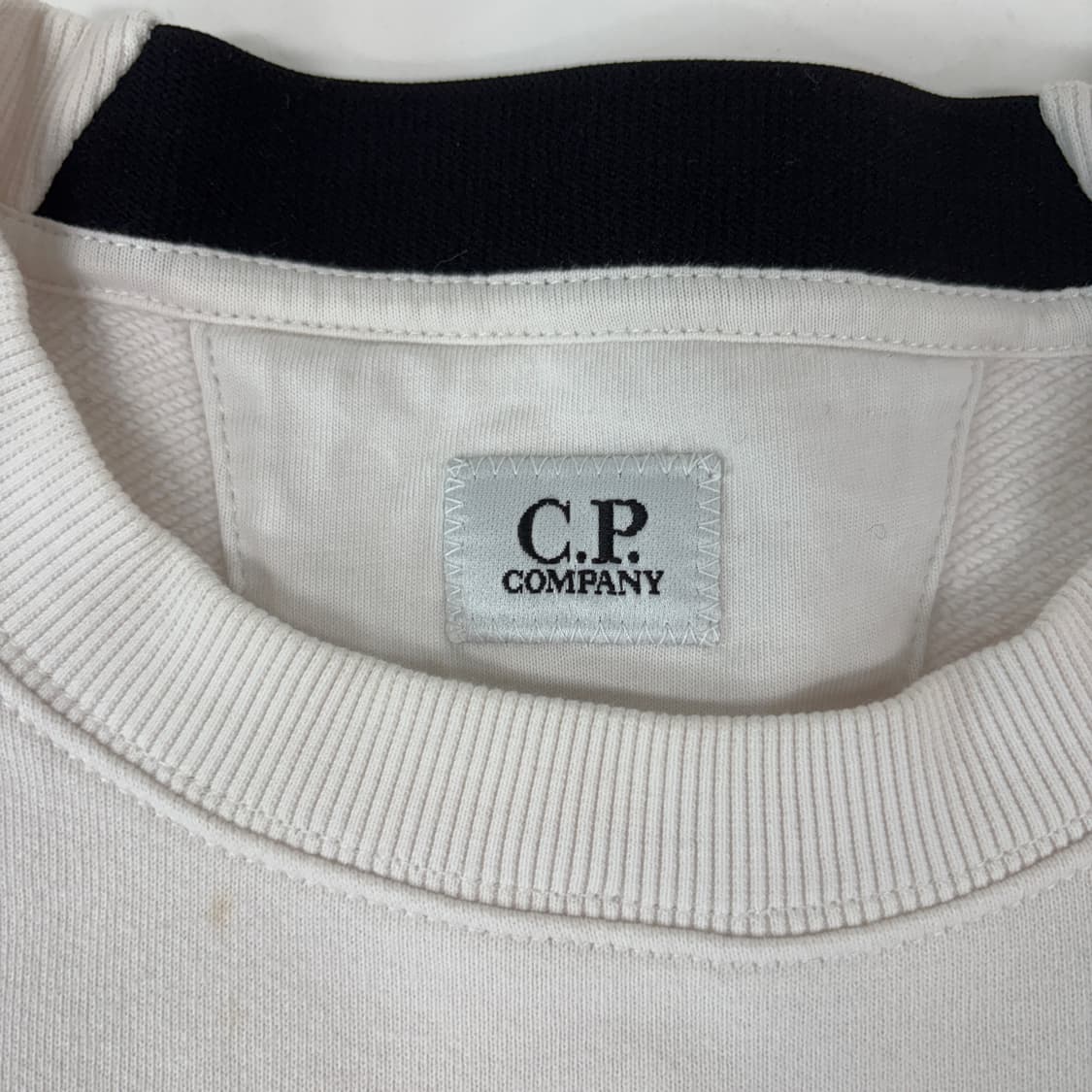 C.P compnay 씨피컴퍼니 맨투맨 상품이미지8