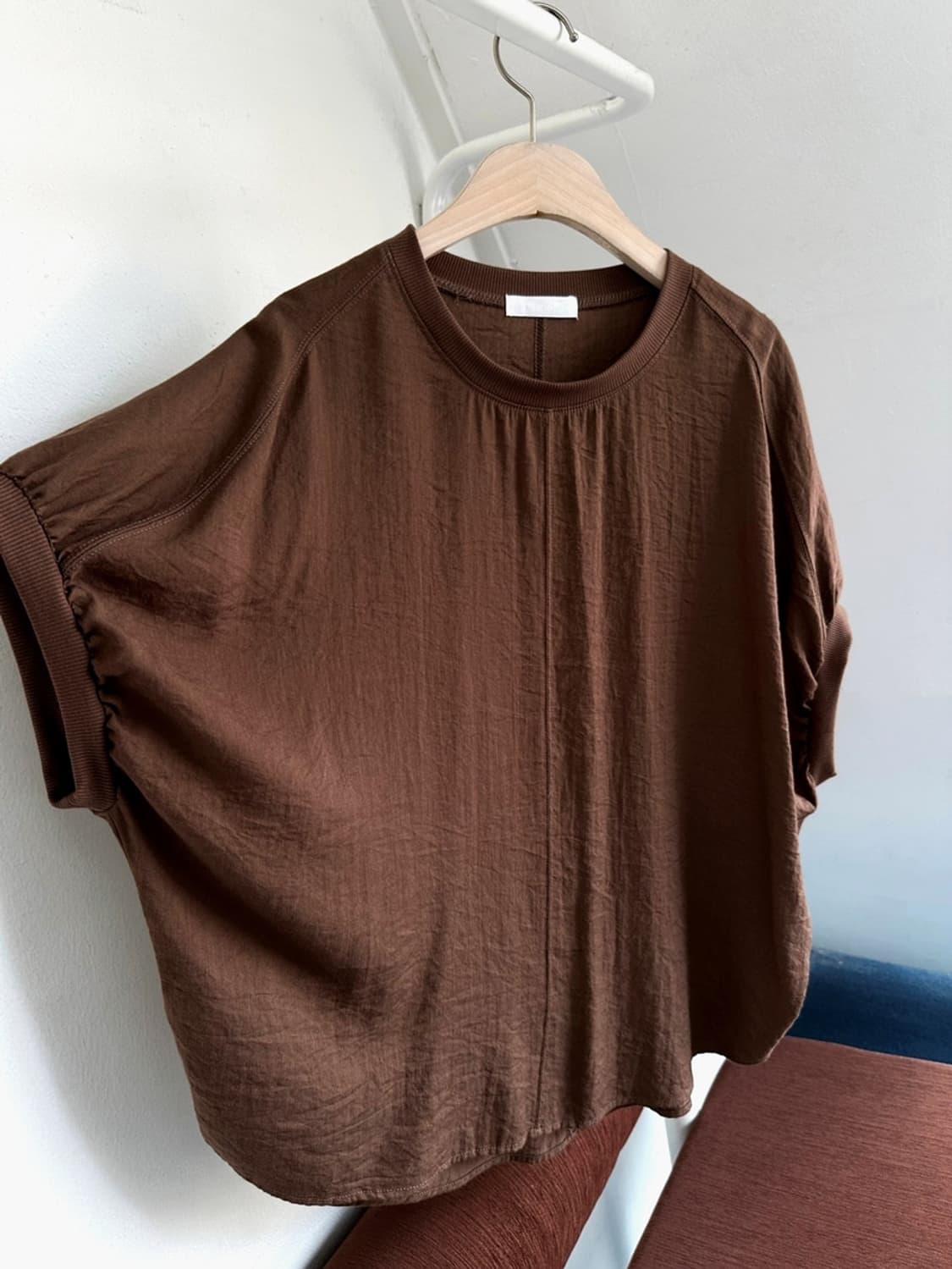 Rayon nylon silky fabric wide design top 상품이미지1
