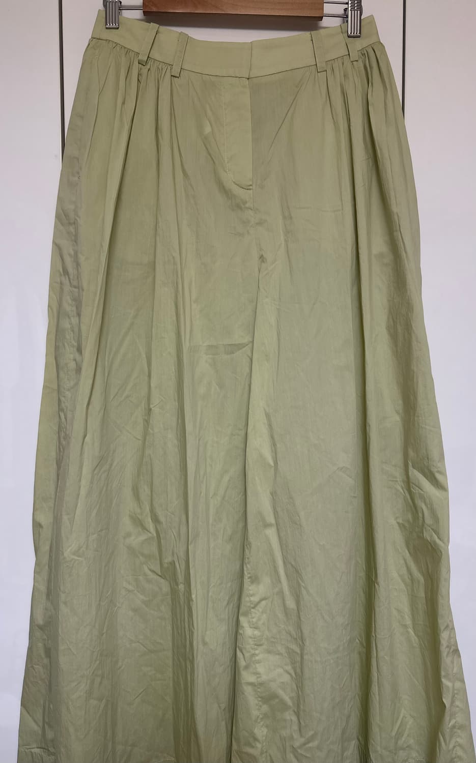 오르연두색 핀턱 롱 슬랙스 상품이미지3