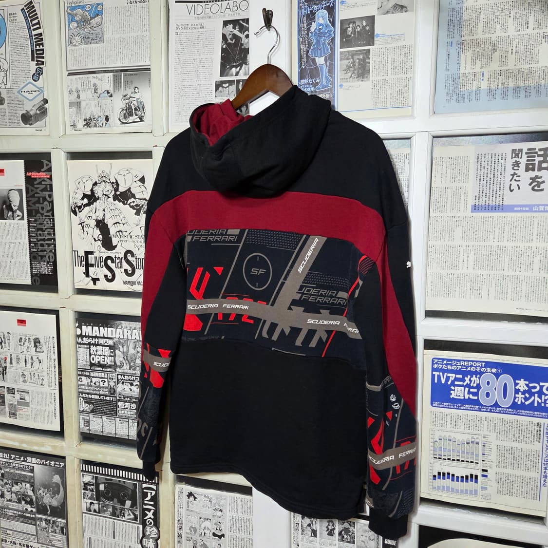 퓨마 페라리 빅 프린팅 레이싱 배색 후드티 상품이미지5