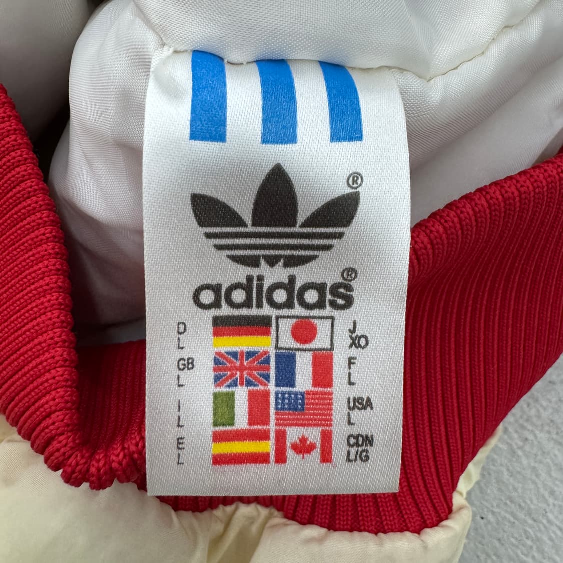 아디다스 바이커 삼선 아이보리 레드 배색 점퍼 자켓 상품이미지8