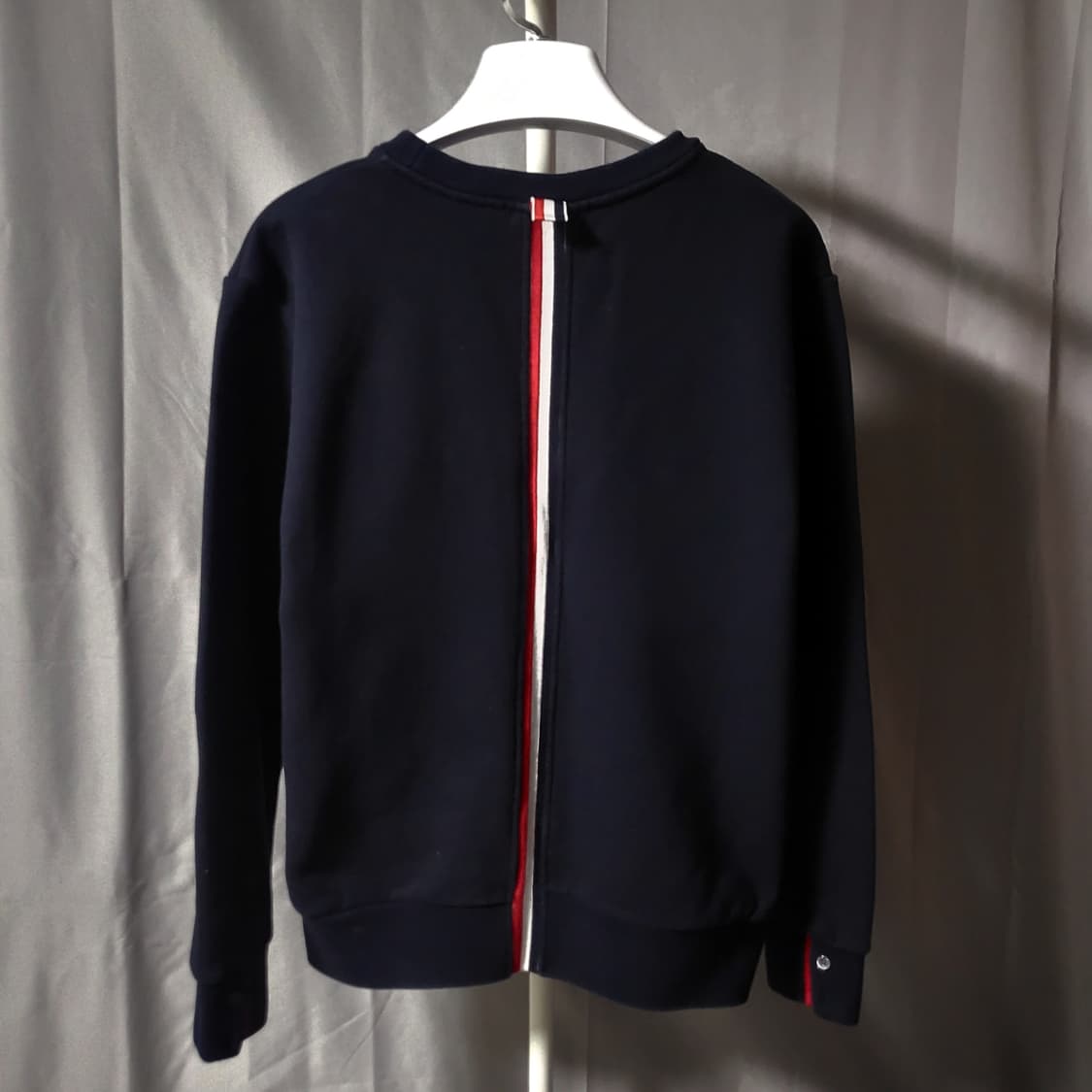 [3 sjze]톰브라운 백삼선 맨투맨 상품이미지1