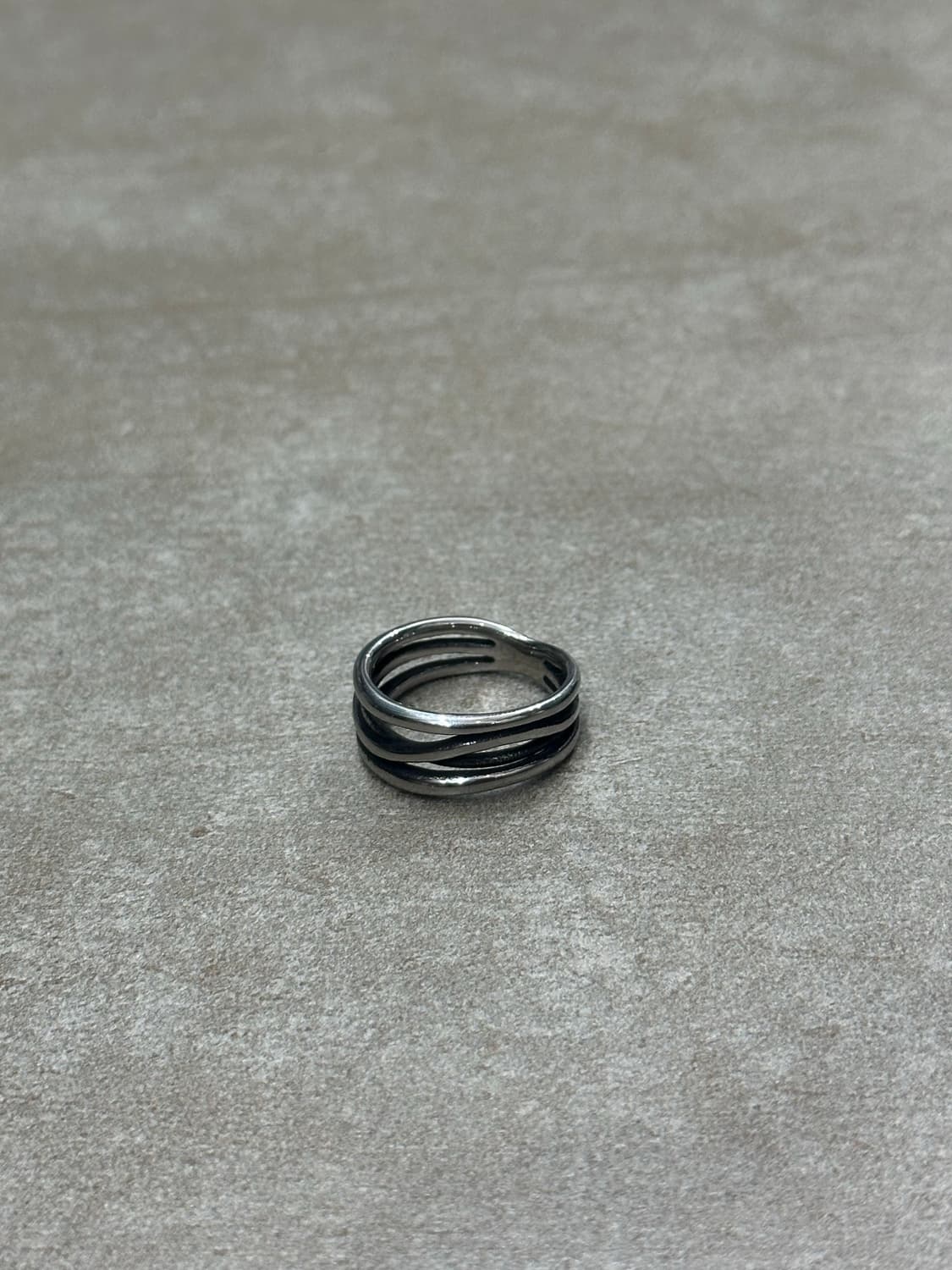 Twaist Line - 꼬인 라인 반지 상품이미지1