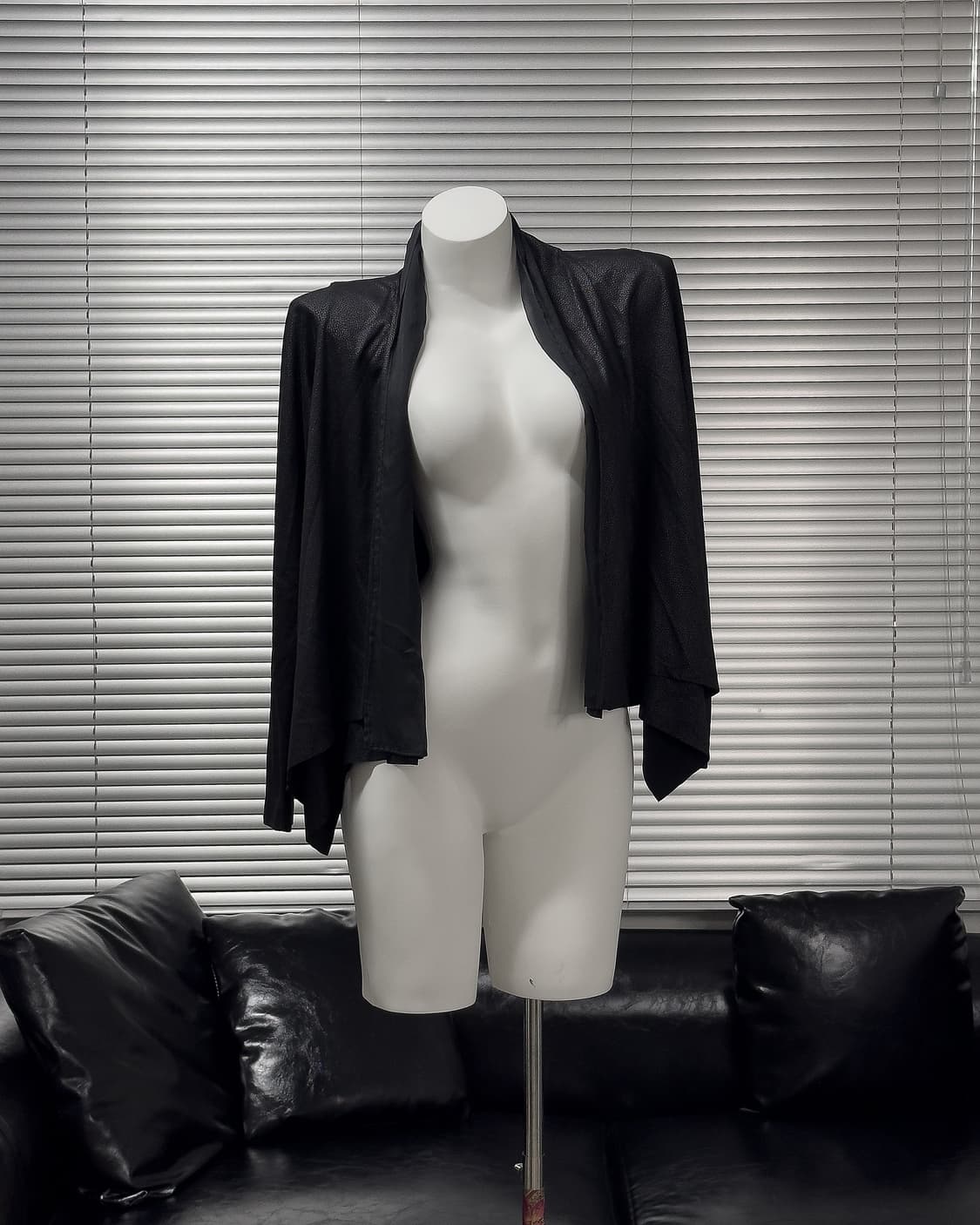 {Hiroko Koshino} Asymmetric Cardigan 상품이미지1