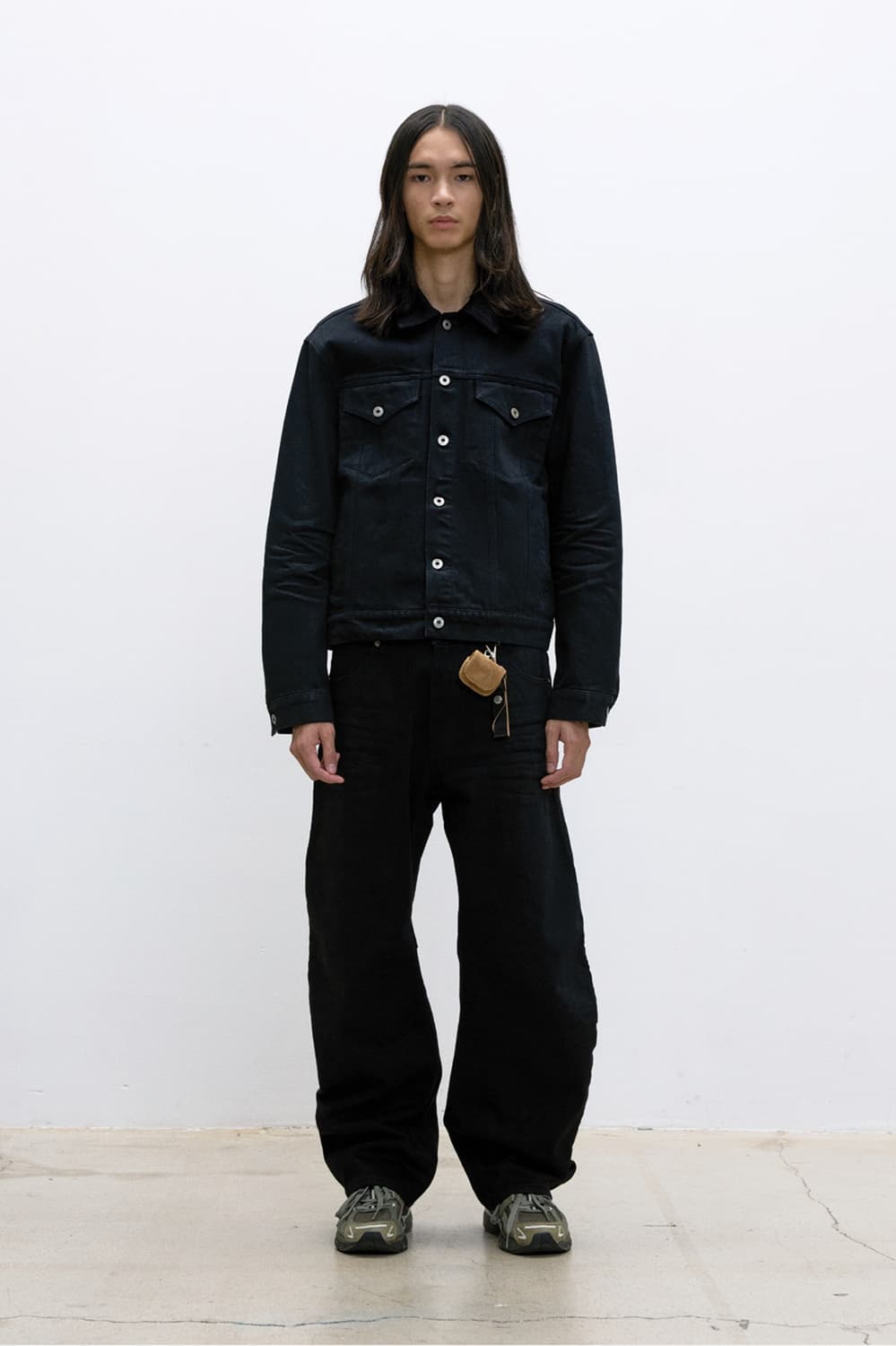 쿠어 엠보 워시드 딥 커브드 데님 팬츠 (블랙) M 사이즈 상품이미지2