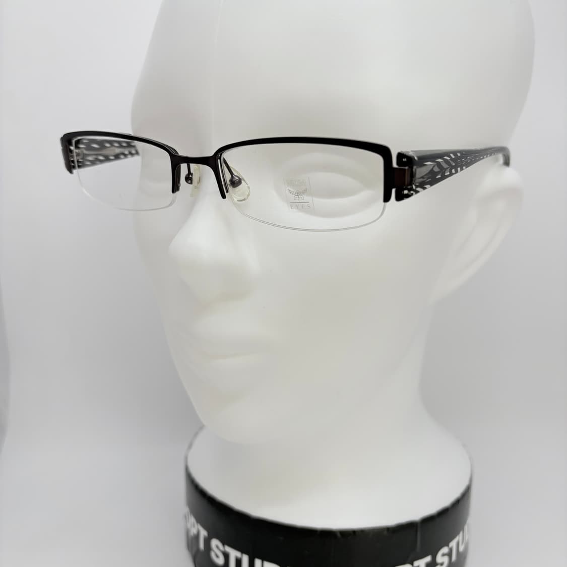 MCM 다크브라운 스퀘어 티타늄 반무테 상품이미지6