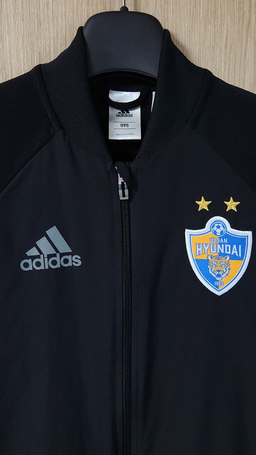(착샷) 아디다스 울산현대 유니폼 트레이닝 탑  상품이미지3