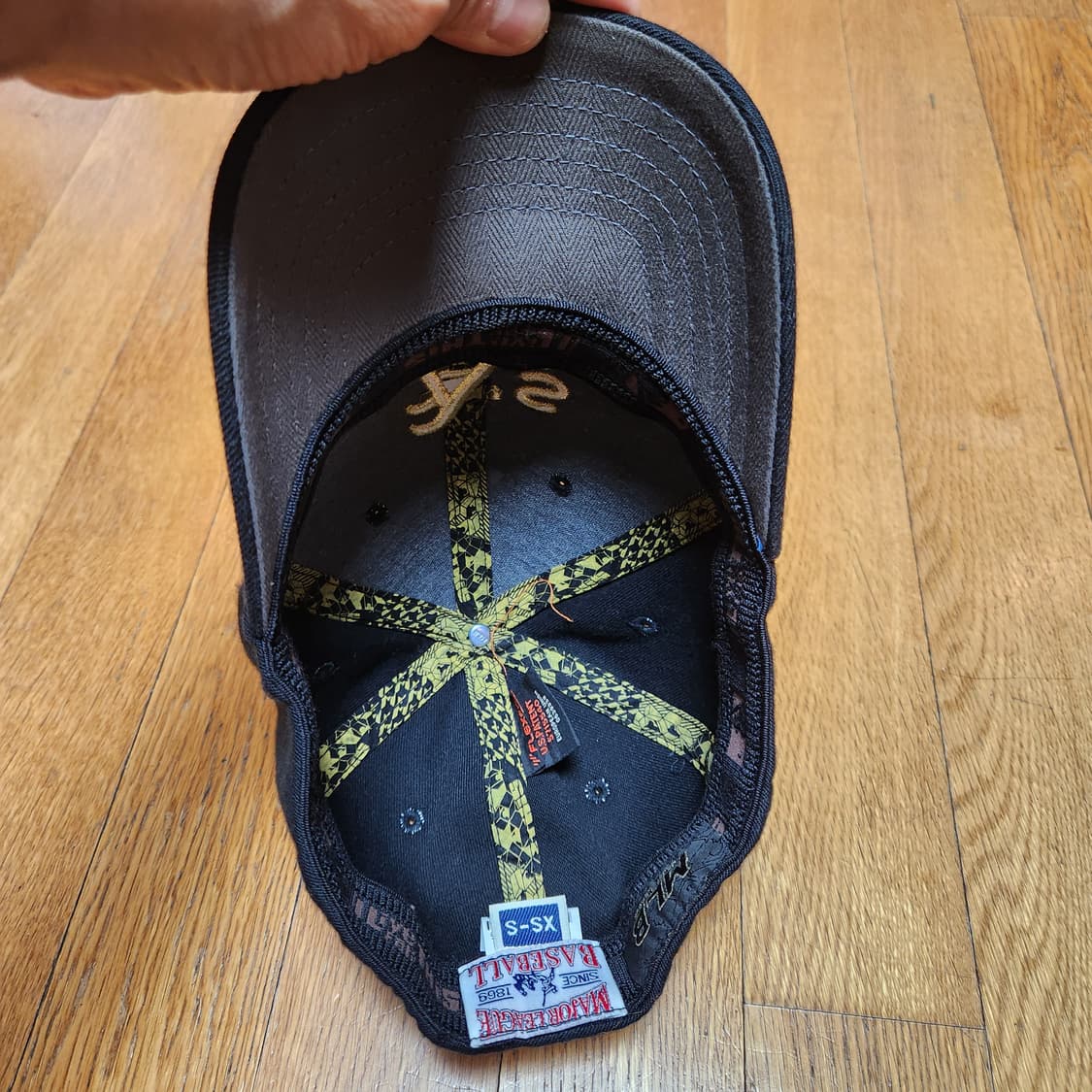 🧢 [MLB] 오클랜드 A's 골드 자수 볼캡 (XS-S)
 상품이미지8