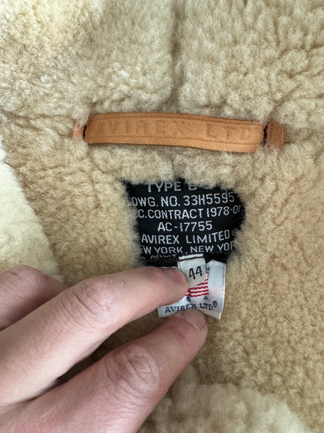 아비렉스 B3 무스탕 상품이미지4