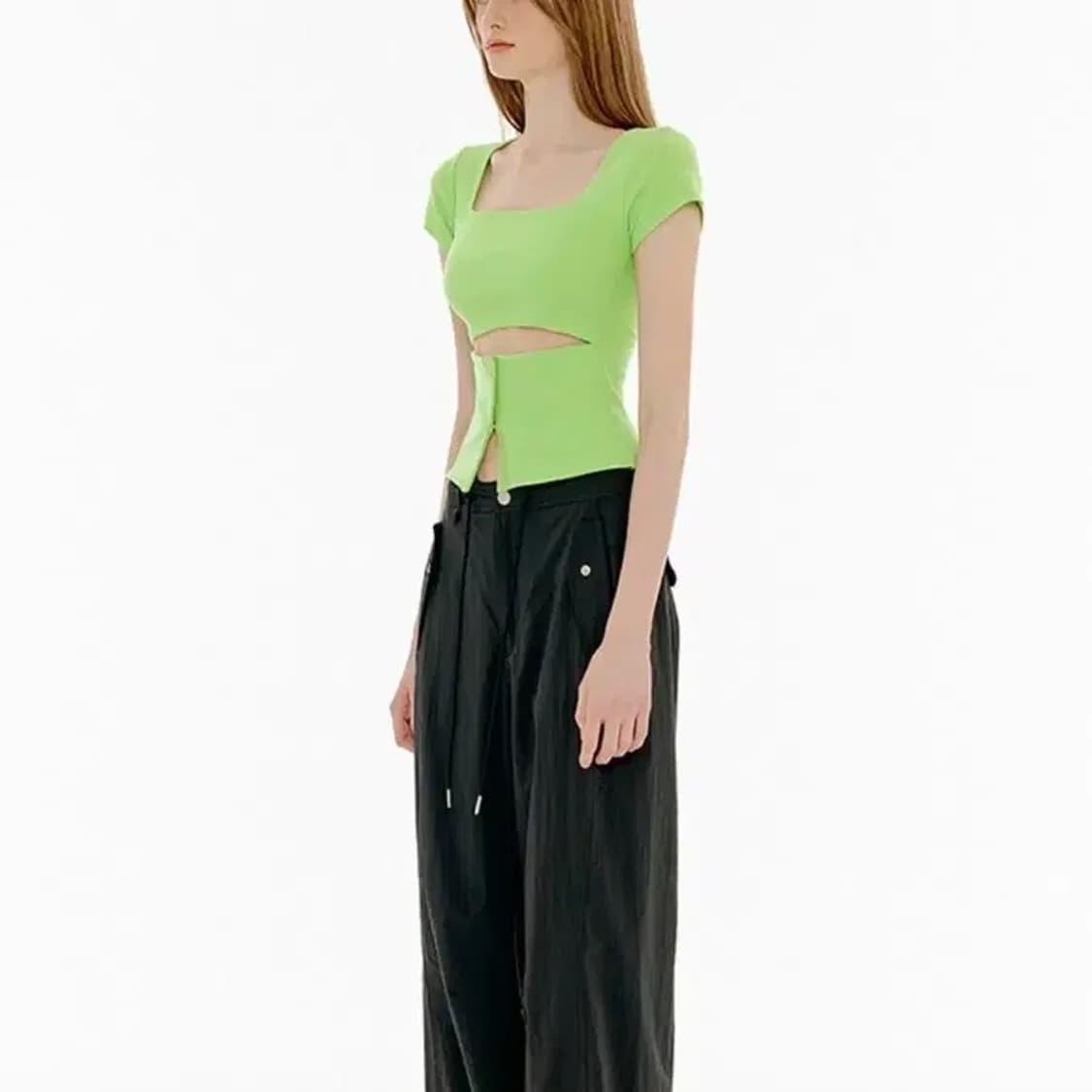 YUSE 유즈 스퀘어넥 컷아웃 여성 스낵탑 반팔 티셔츠 상품이미지2