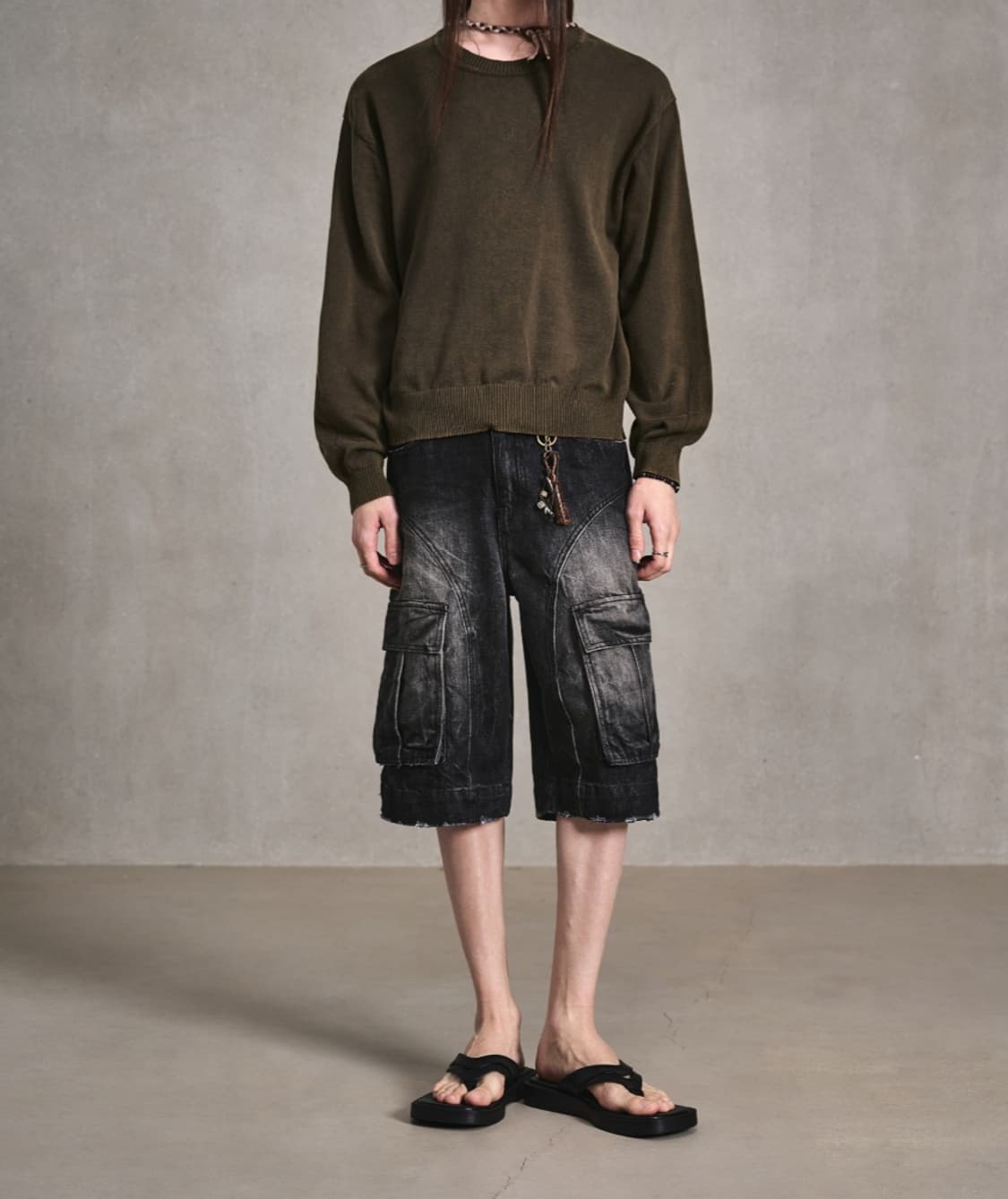 엘무드 카고 와이드 하프 데님 팬츠 크랙블랙46사이즈 상품이미지2