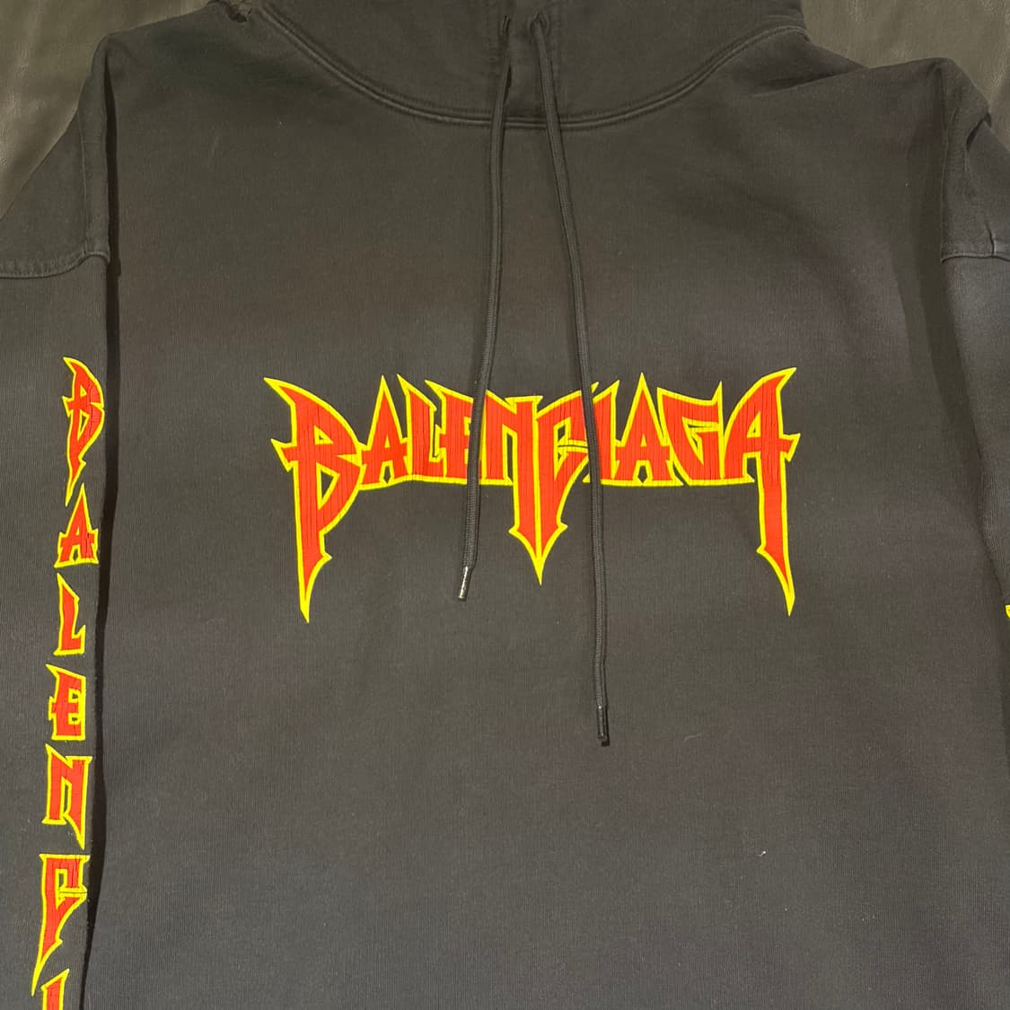 발렌시아가 로고 후드티 상품이미지9