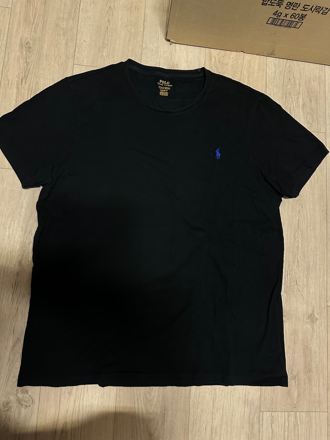 폴로 반팔티 팝니다! 상품이미지1