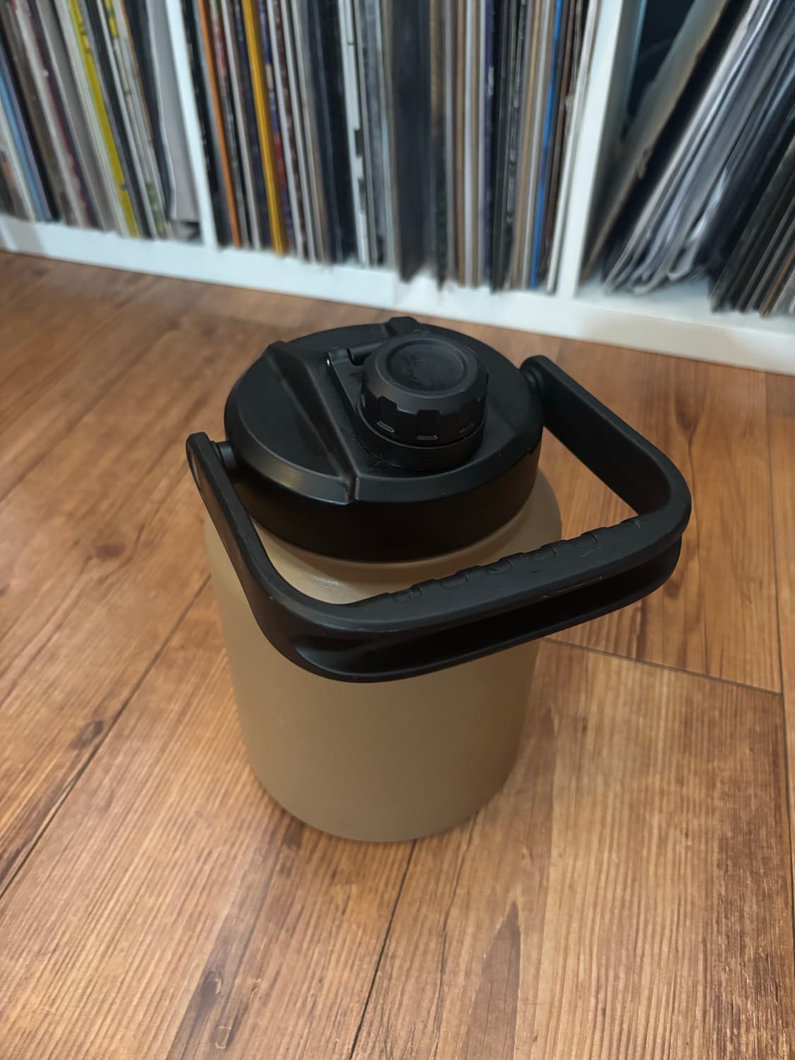 브루클린웍스 워터저그 2.5L Tan 컬러 상품이미지4