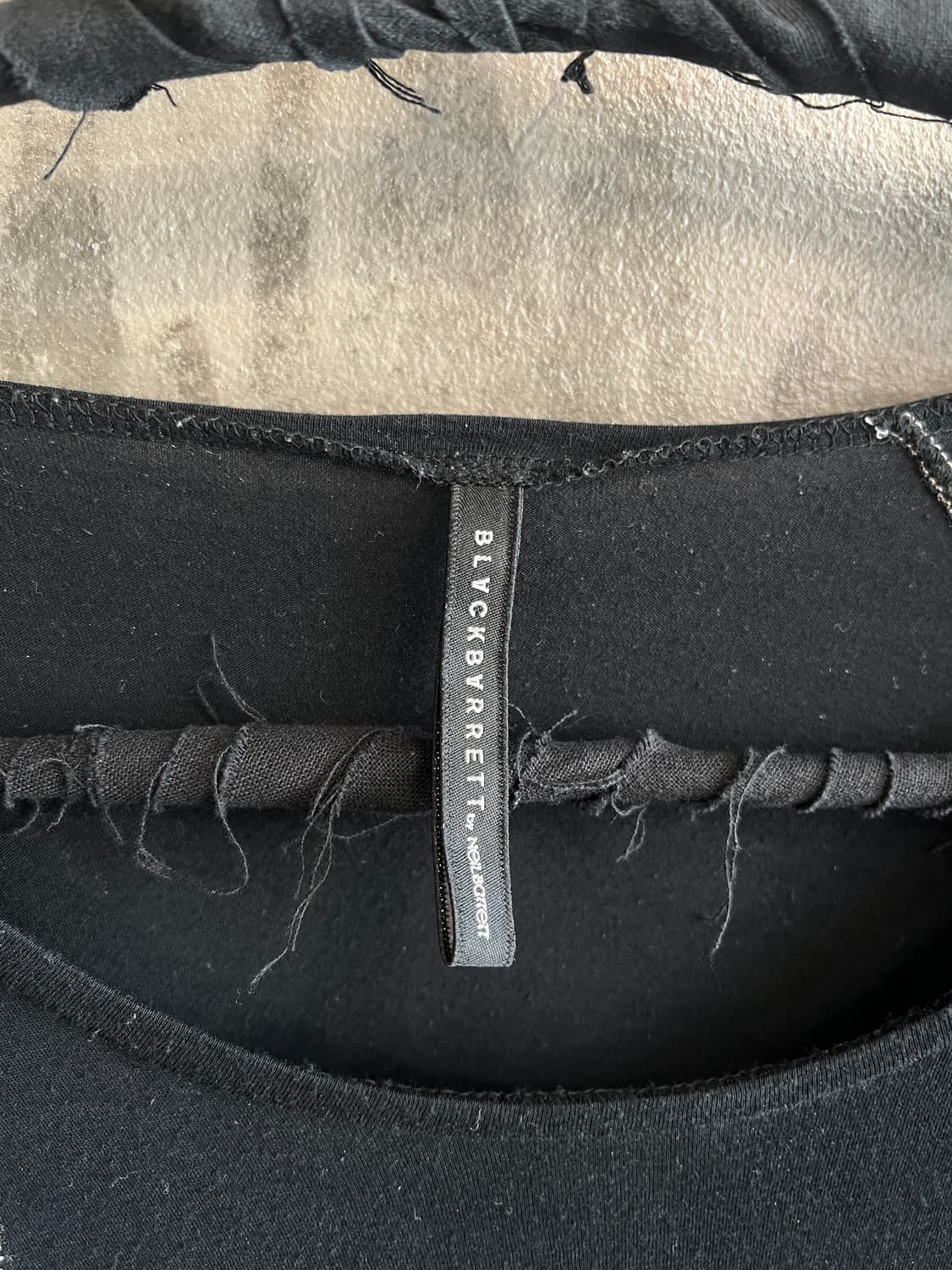 블랙바렛 스카스티치 롱슬리브 티셔츠 상품이미지5