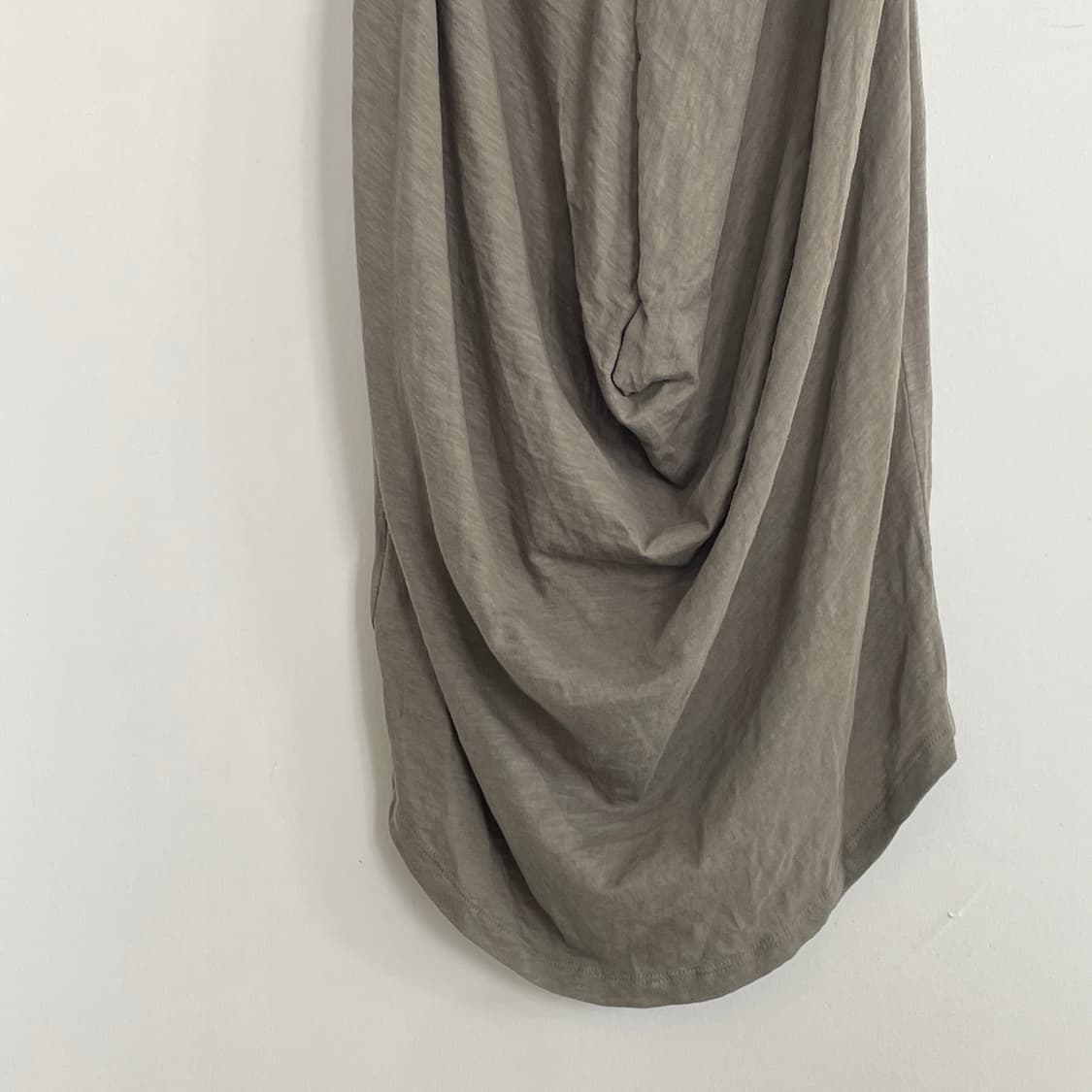 릭맛 띠어리 P,44-55 드레이프 디테일 롱 슬리브리스 y2k 나시 상품이미지6