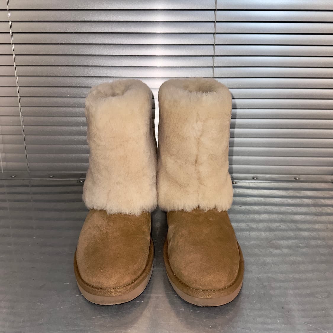 00s Y2K 희귀 폴드오버 퍼 커프 어그 부츠 풀박스 상품이미지3