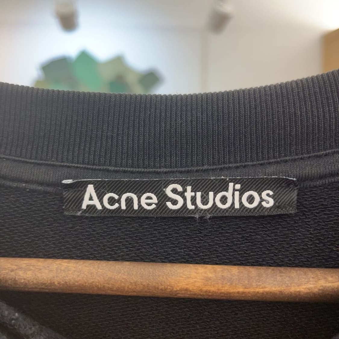 아크네스튜디오 키치 메탈 페이스 로고 맨투맨 M C07525 상품이미지5